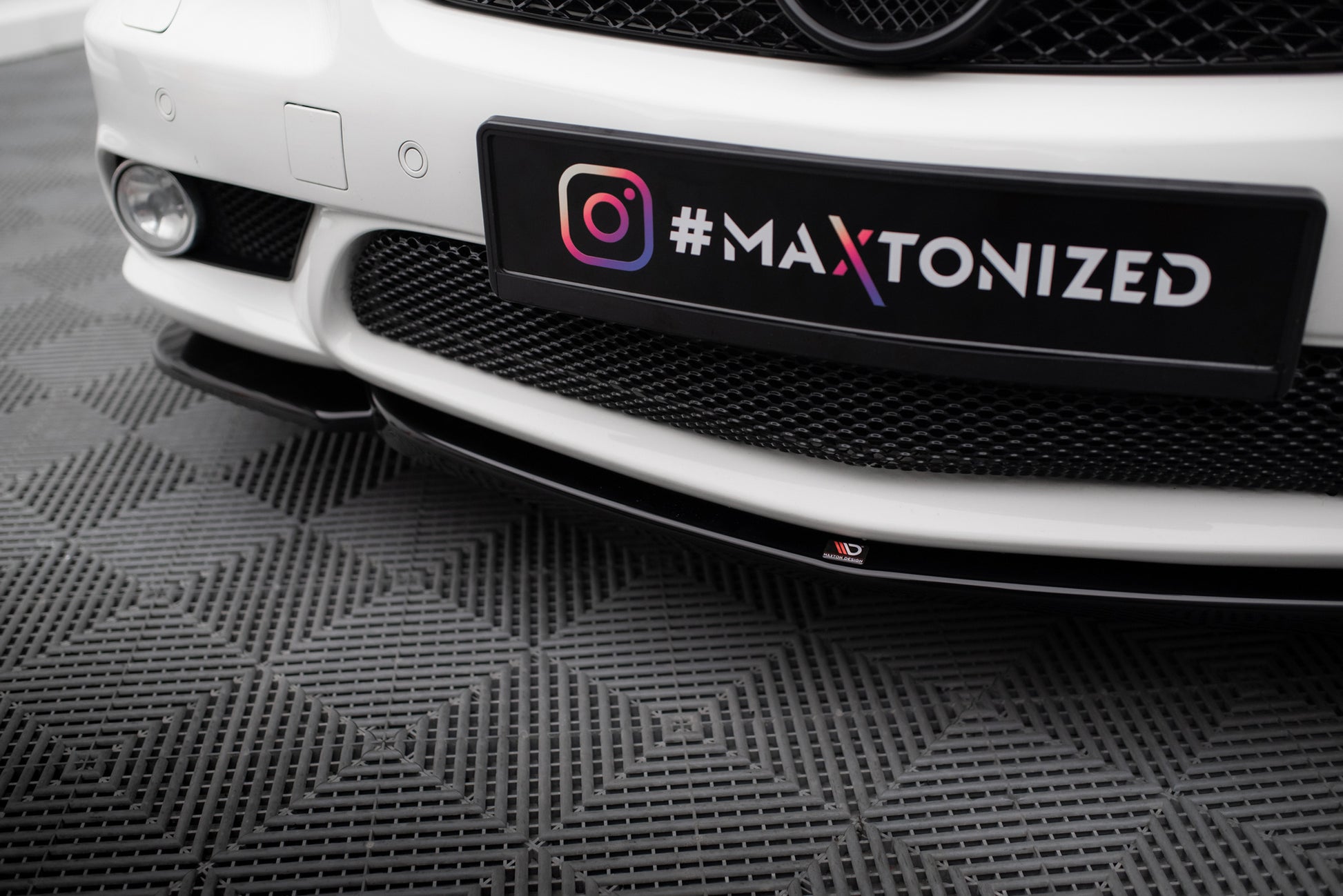 FRONT SPLITTER V.1 Mercedes CLS C219 55AMG