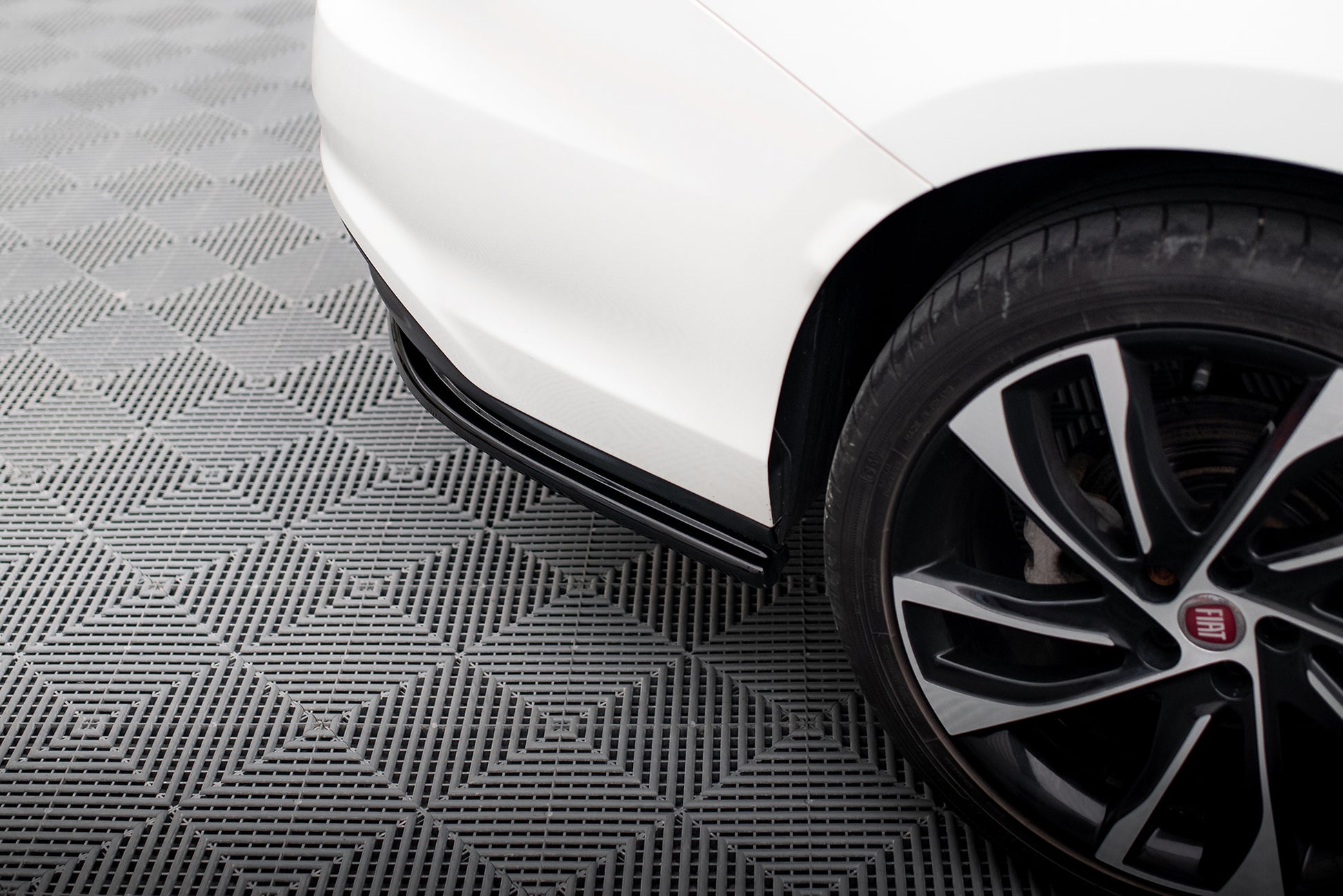 REAR SIDE SPLITTERS Fiat Tipo S-Design