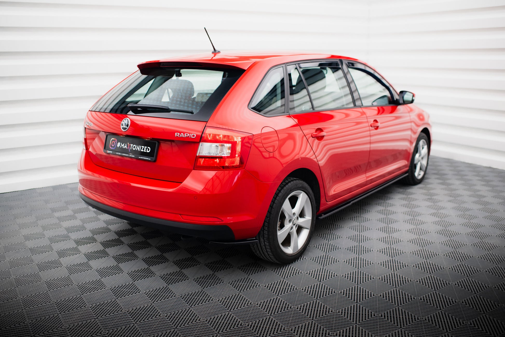 Rear Side Splitters Skoda Rapid Spaceback