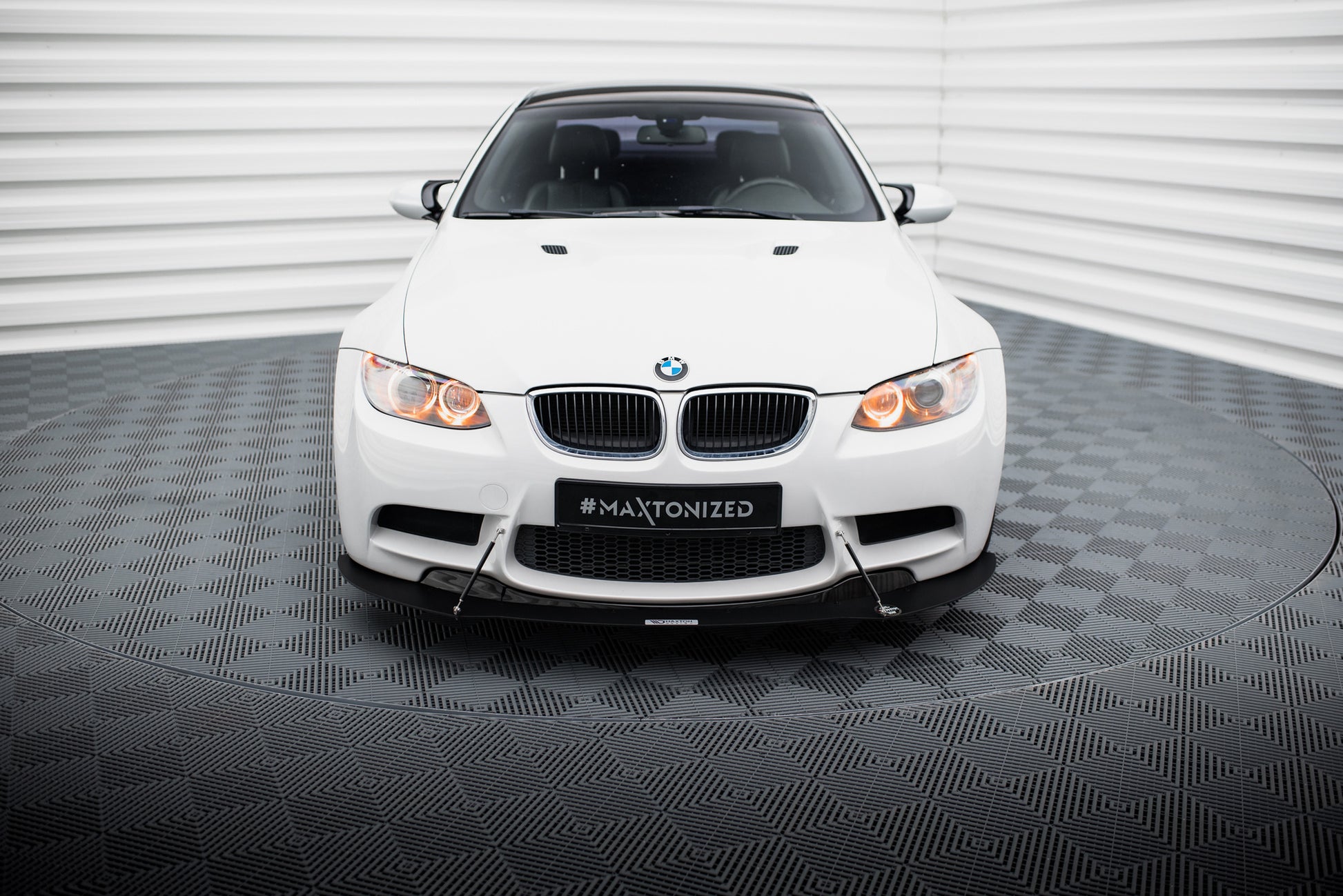 FRONT RACING SPLITTER BMW M3 E92 / E93 (PREFACE MODEL)