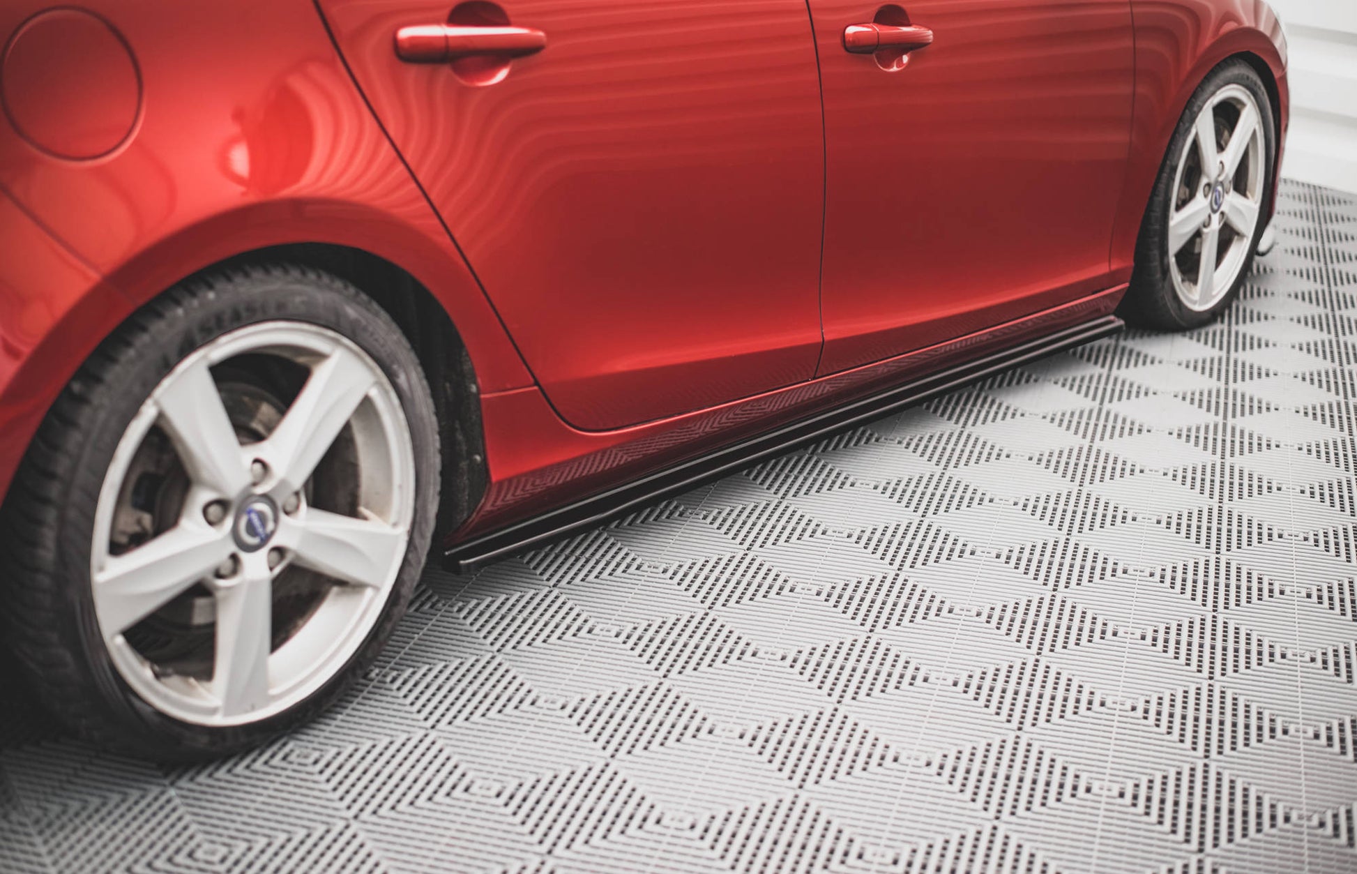 Side skirts Diffusers Volvo V40