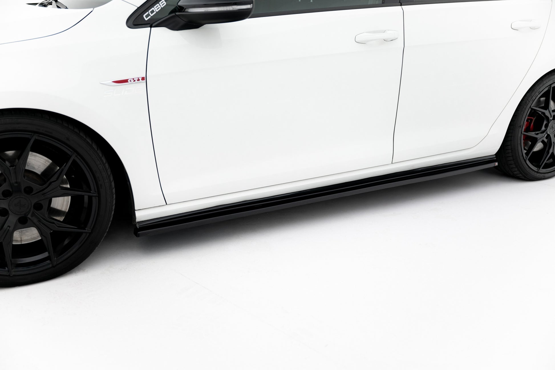 Side Skirts Diffusers V.2 VW Golf 7 GTI (narrow)