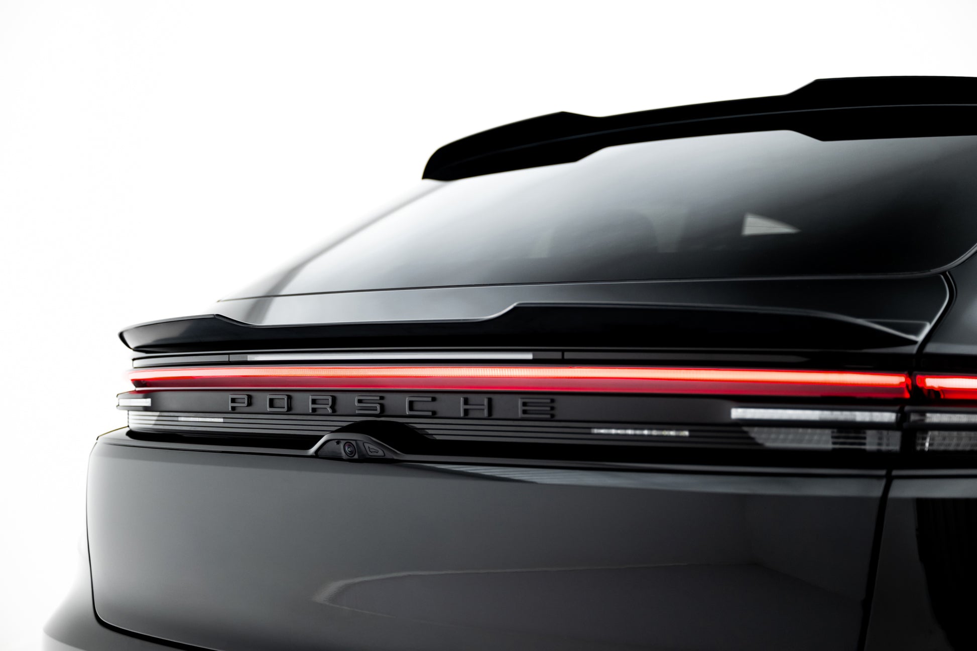 Bottom Spoiler Cap Porsche Macan EV Mk1