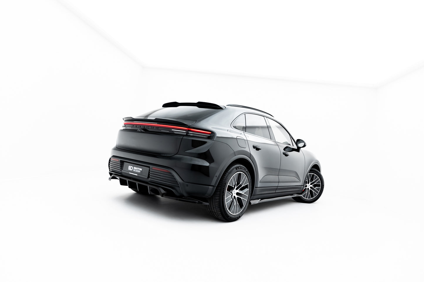 Bottom Spoiler Cap Porsche Macan EV Mk1