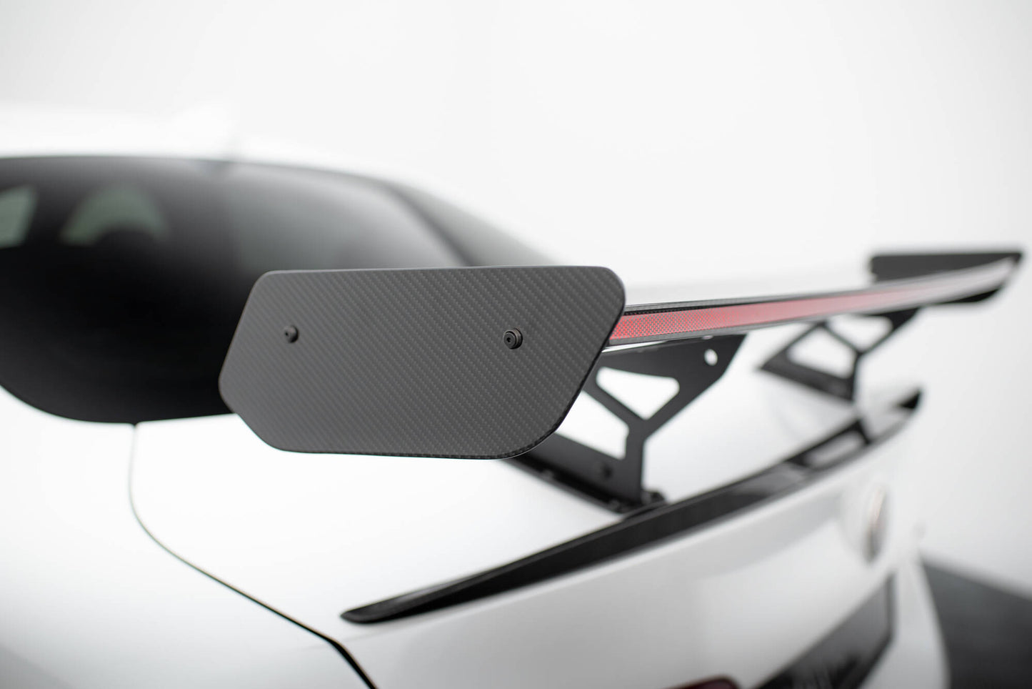 Carbon Spoiler + LED Alfa Romeo Giulia Quadrifoglio