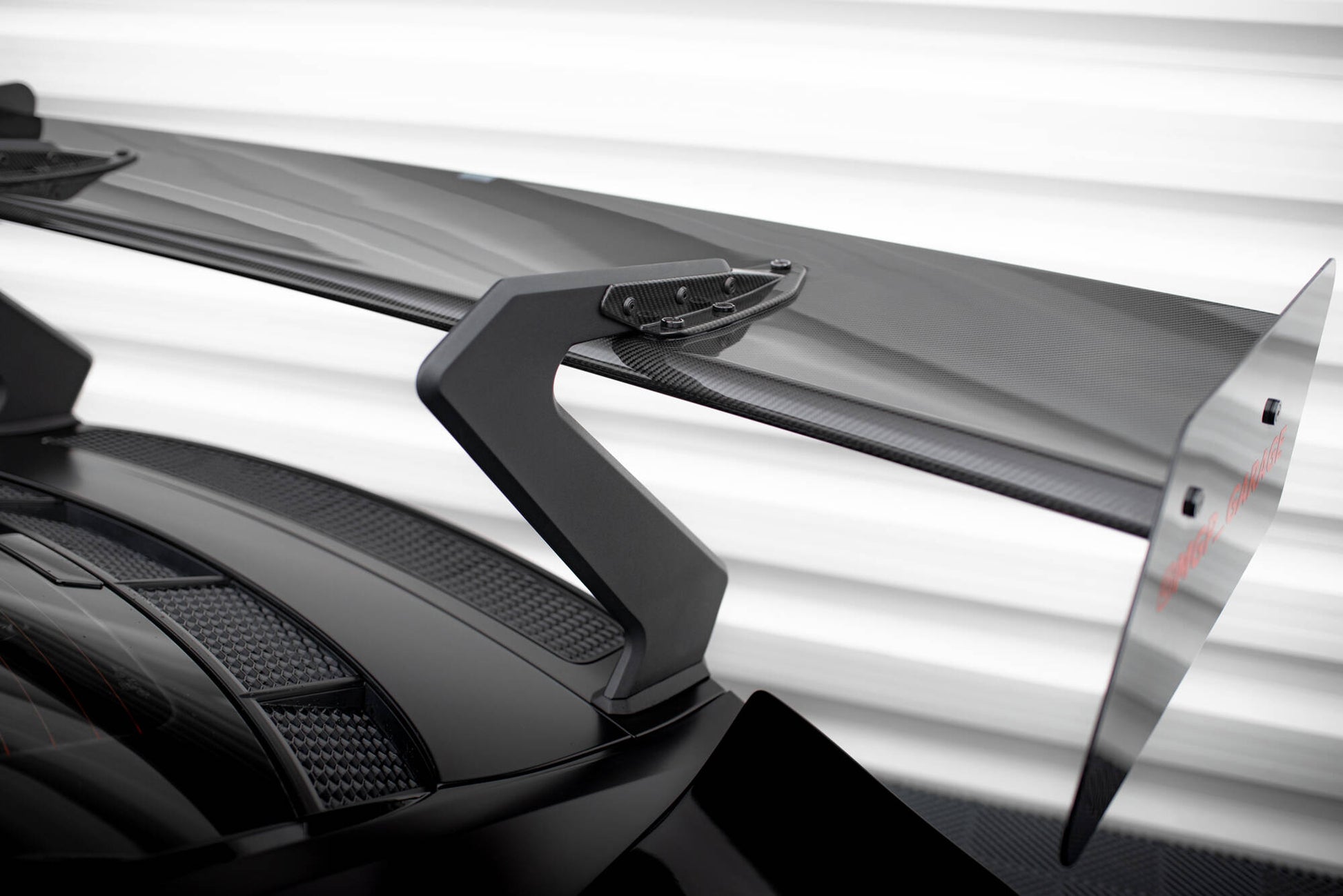 Carbon Spoiler + LED Audi R8 Mk2