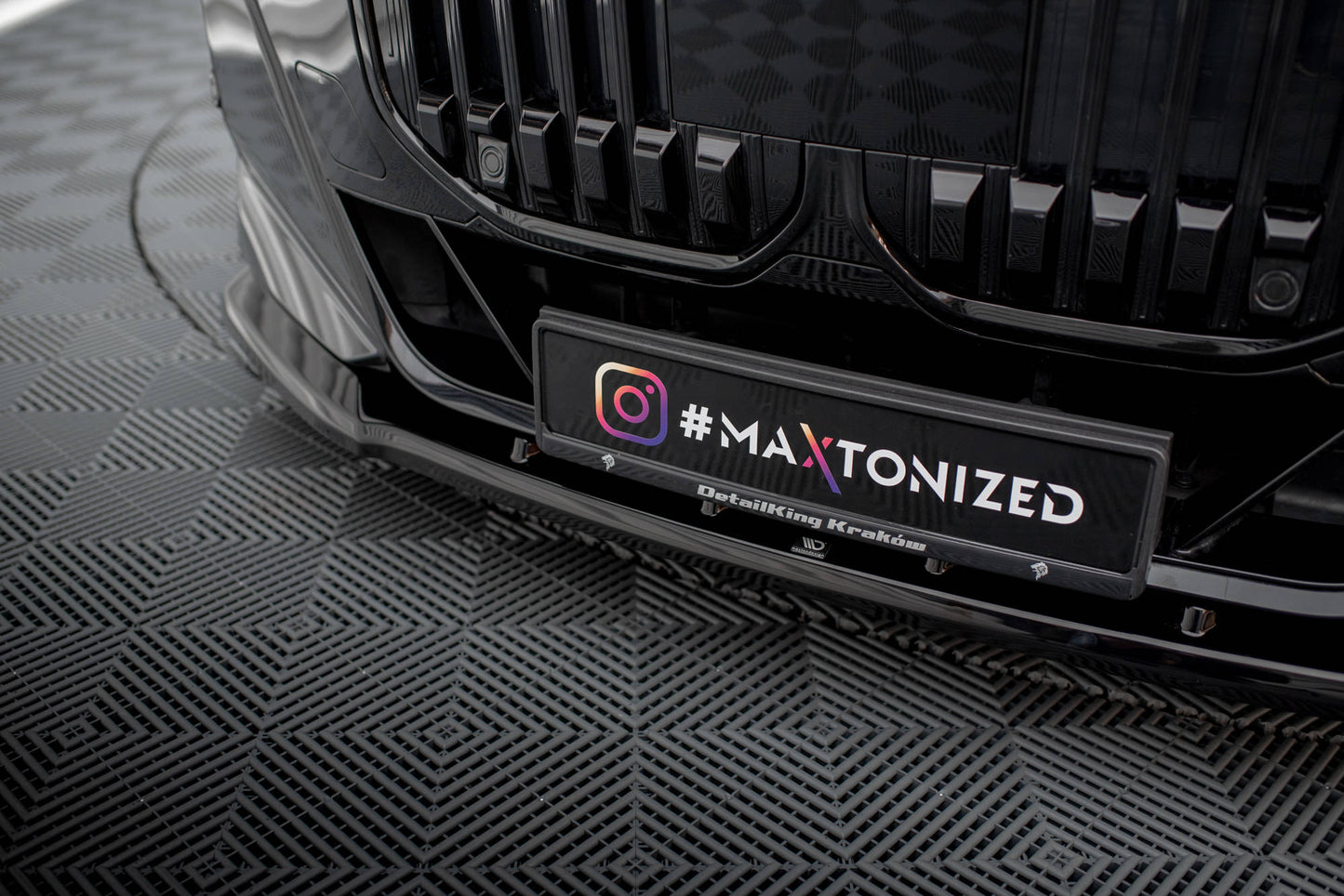 Front Splitter V.1 BMW 7 M-Pack / M760e / i7 M-Pack G70