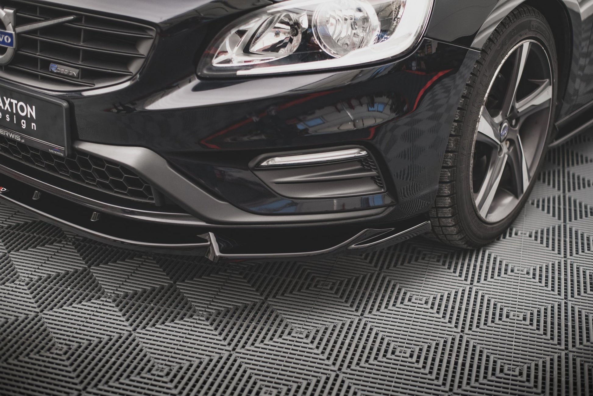 Front Splitter V.1 Volvo S60 R-Design Mk2 Facelift