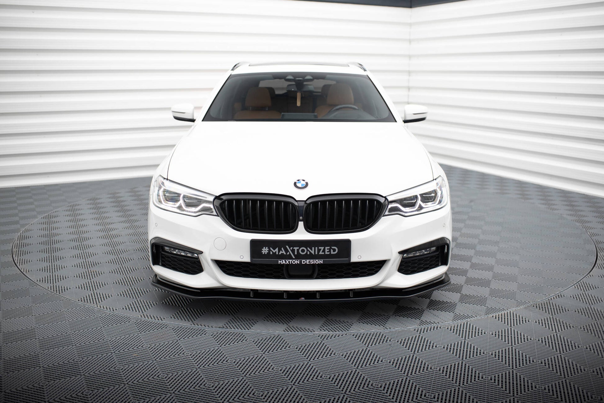 Front Splitter V.1 for BMW 5 M-Pack / M550d / M550i G30/ G31 M-Pack