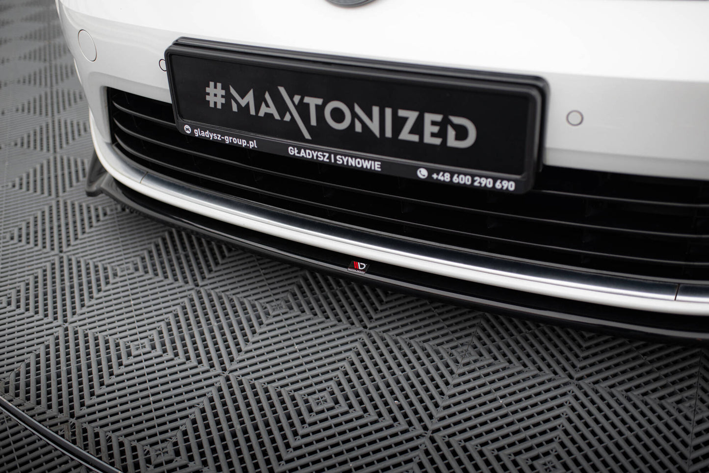 Front Splitter V.2 Volkswagen Golf R / R-Line Mk7
