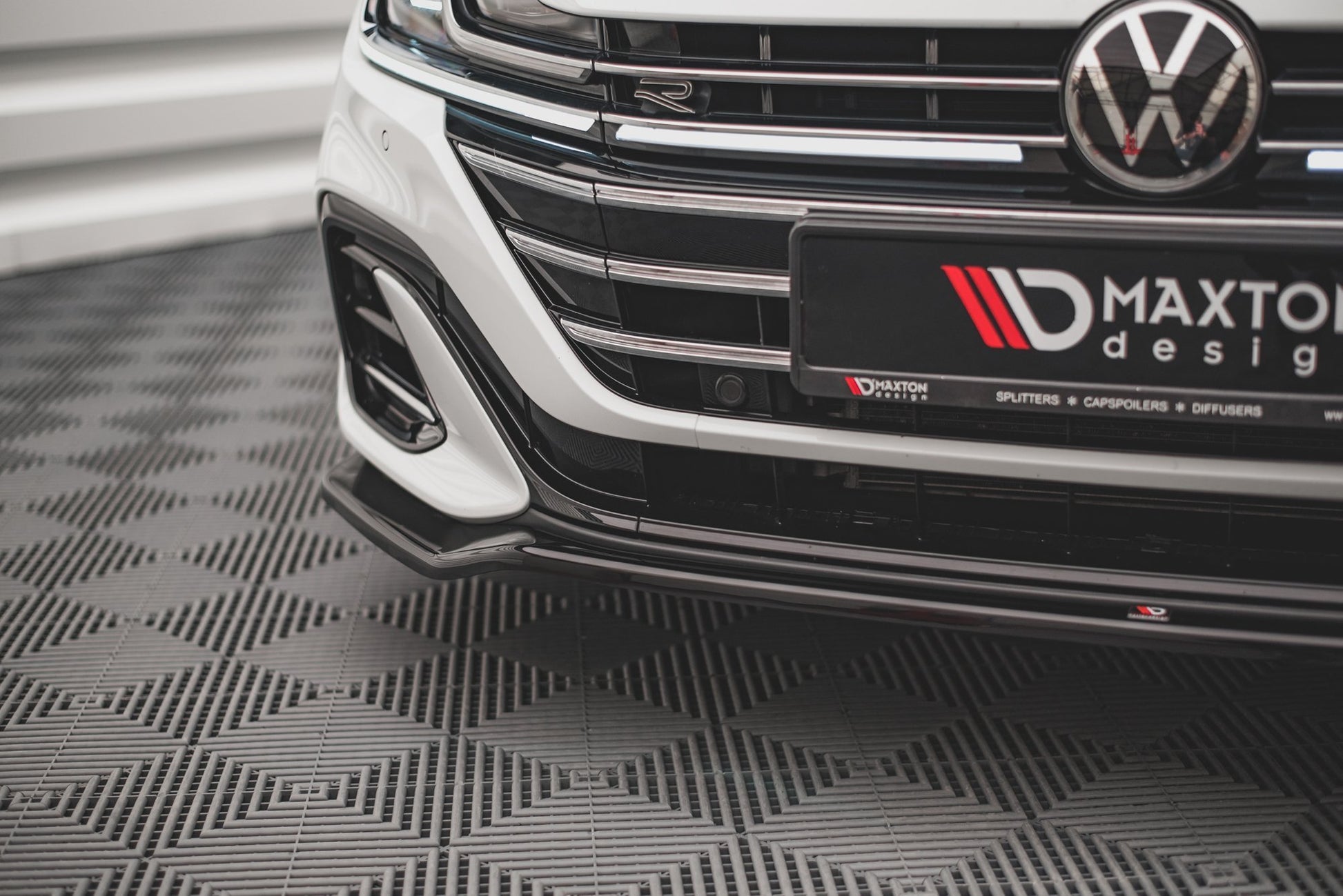 Front Splitter V.3 Volkswagen Arteon R-Line Sedan / Shooting Brake Mk1 Facelift