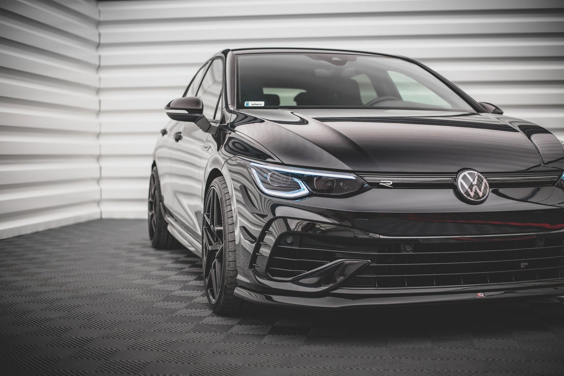Front Splitter V.5 Volkswagen Golf R Hatchback / Variant  Mk8