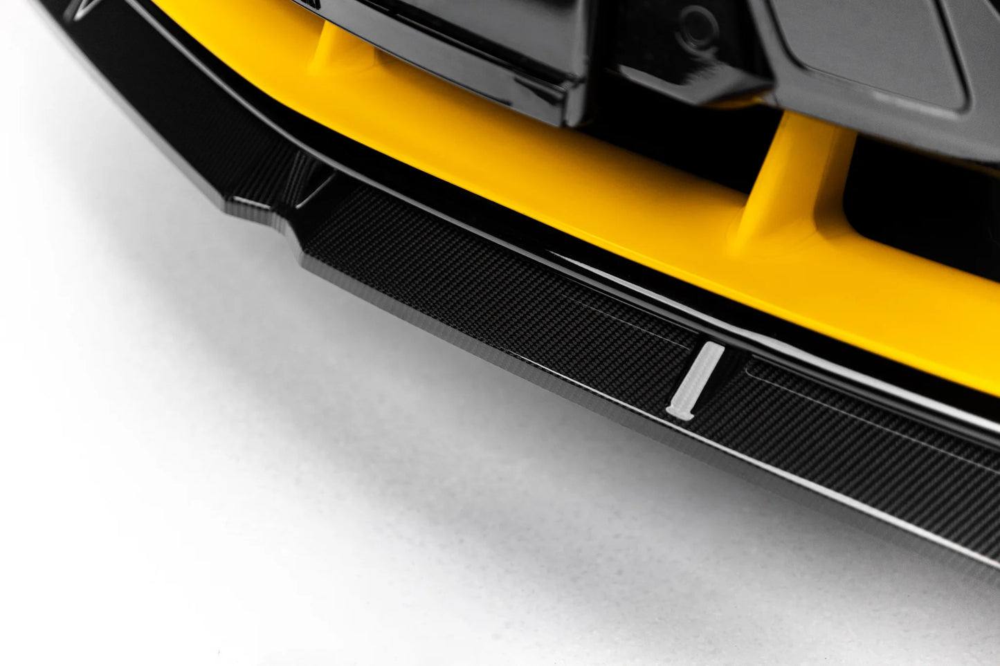 Prepreg Carbon Fiber Front Splitter Lamborghini Urus Mk1