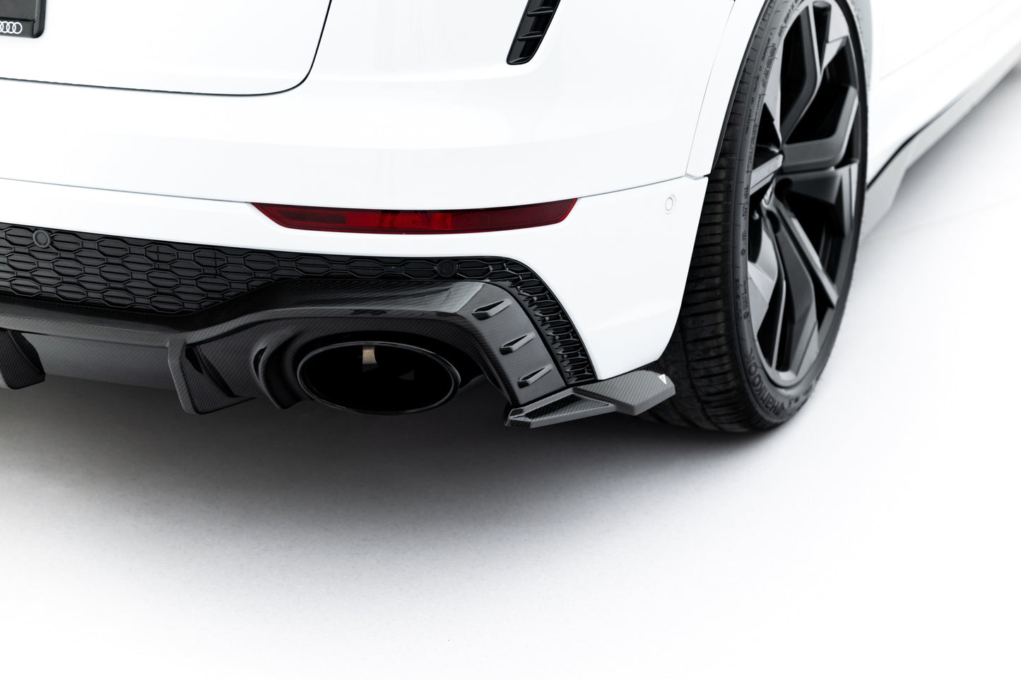 Prepreg Carbon Fiber Rear Diffuser Audi RSQ8 Mk1