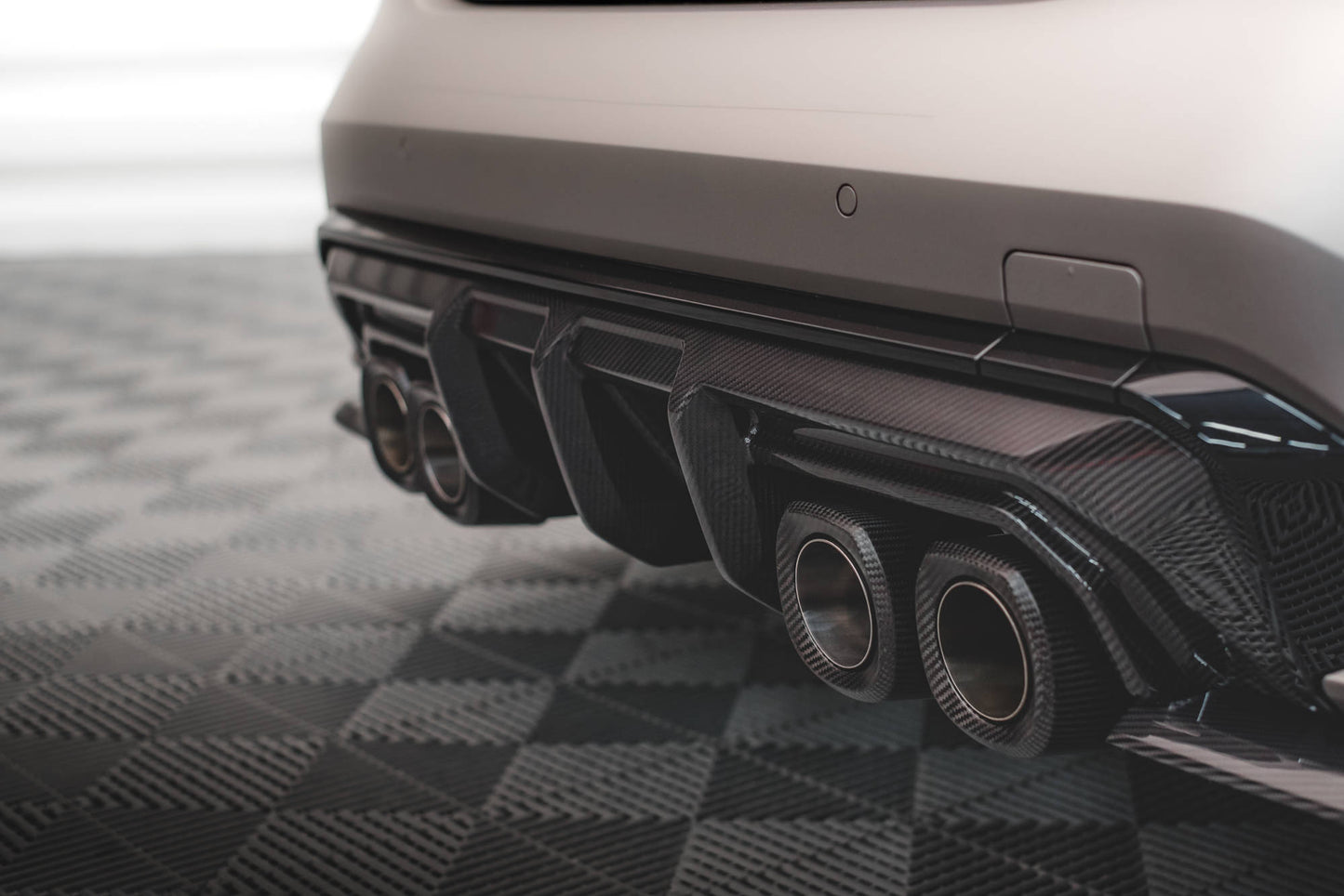 Prepreg Carbon Fiber Rear Diffuser BMW M4 G82 / G82 Facelift