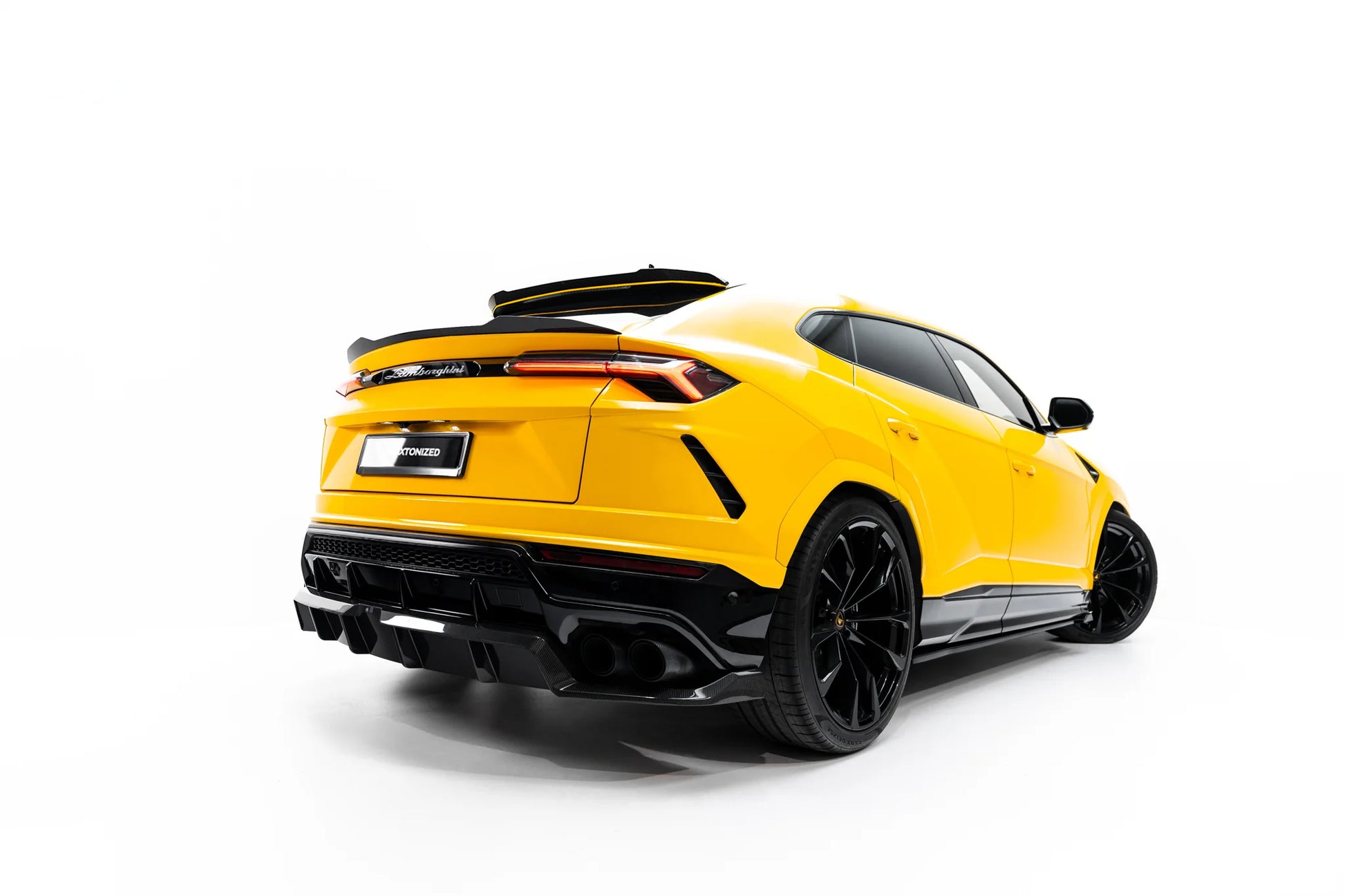 Prepreg Carbon Fiber Rear Splitter (with vertical bars) Lamborghini Urus Mk 1