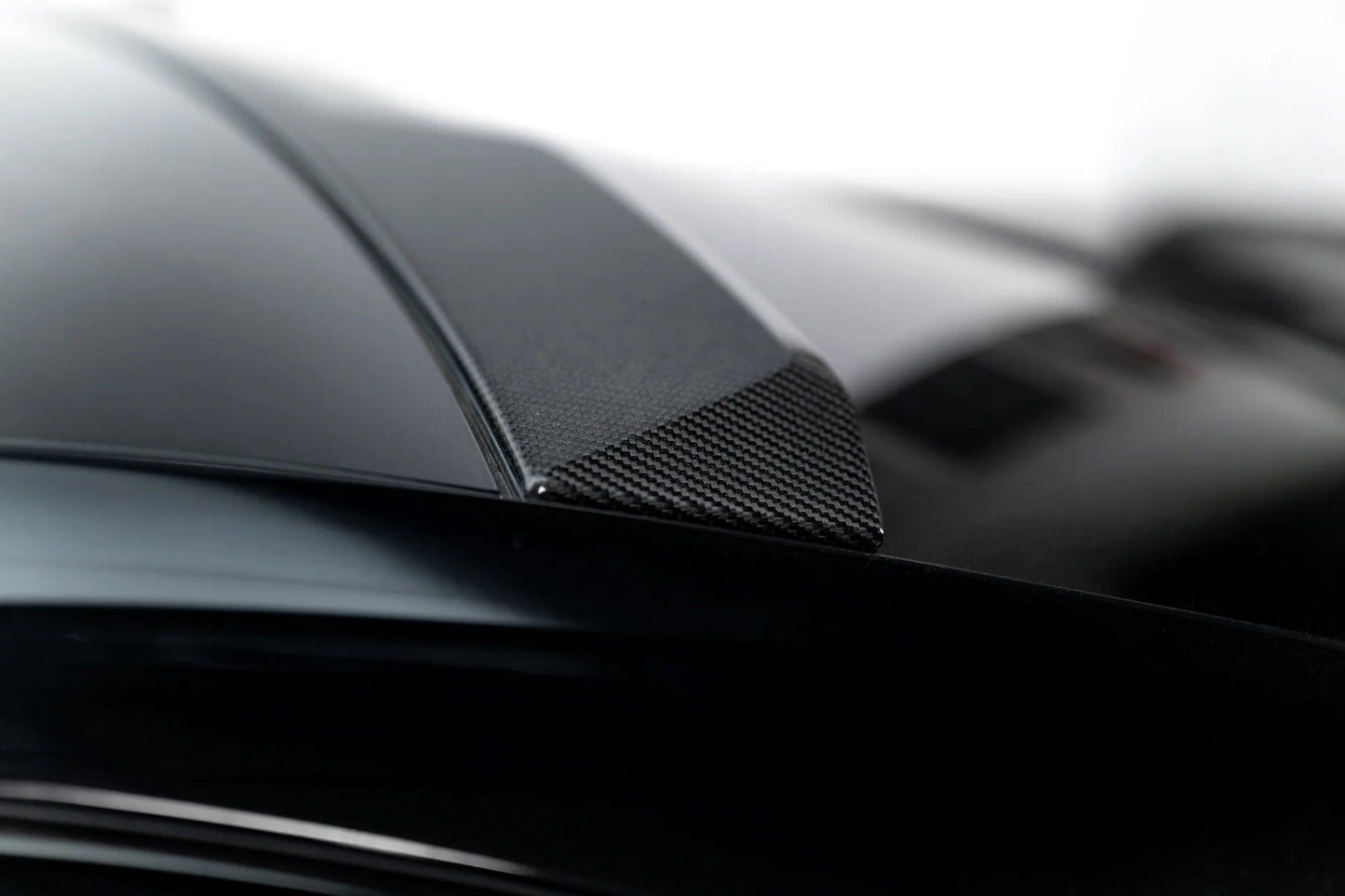 Prepreg Carbon Fiber Rear Window Spoiler (Upper) BMW 7 M-Pack / M760e / i7 M-Pack G70