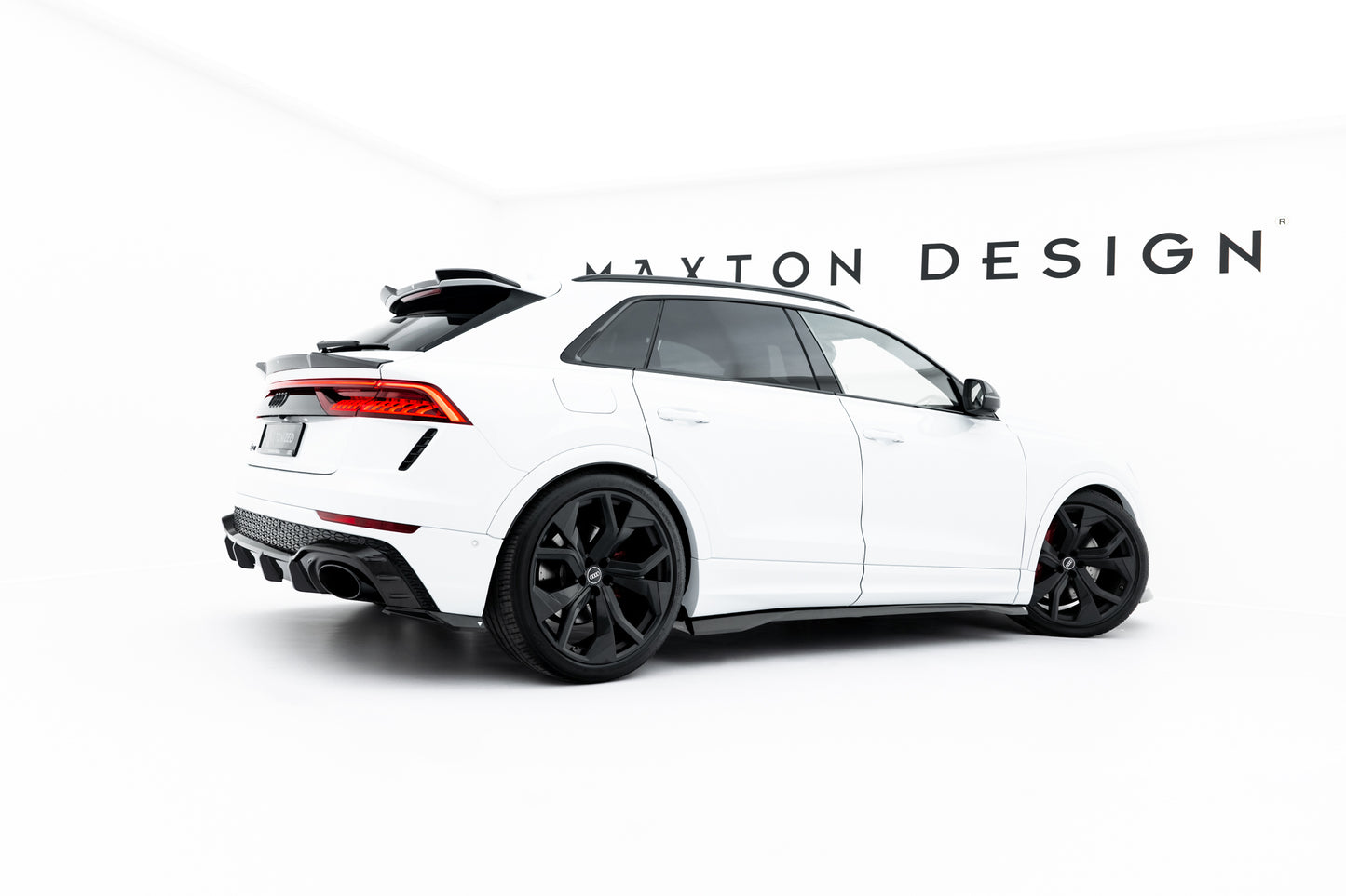Prepreg Carbon Fiber Side Skirts Audi RSQ8 Mk1