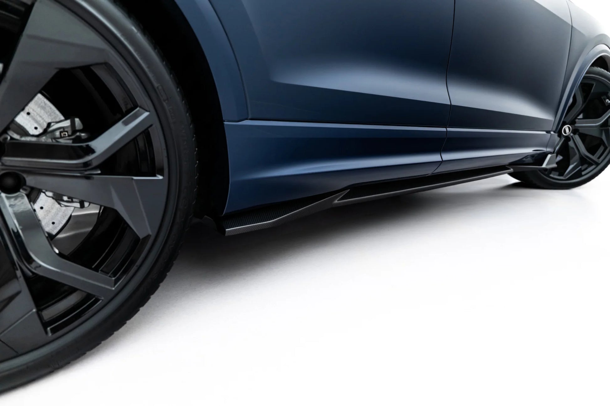 Prepreg Carbon Fiber Side Skirts Audi RSQ8 Mk1 Facelift