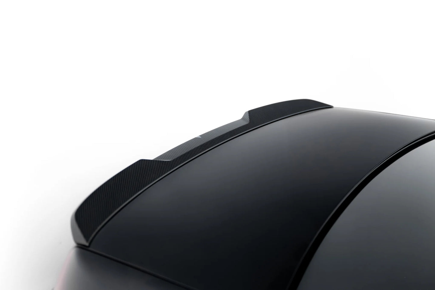 Prepreg Carbon Fiber Tailgate Spoiler (Lower) BMW 7 M-Pack / M760e / i7 M-Pack G70