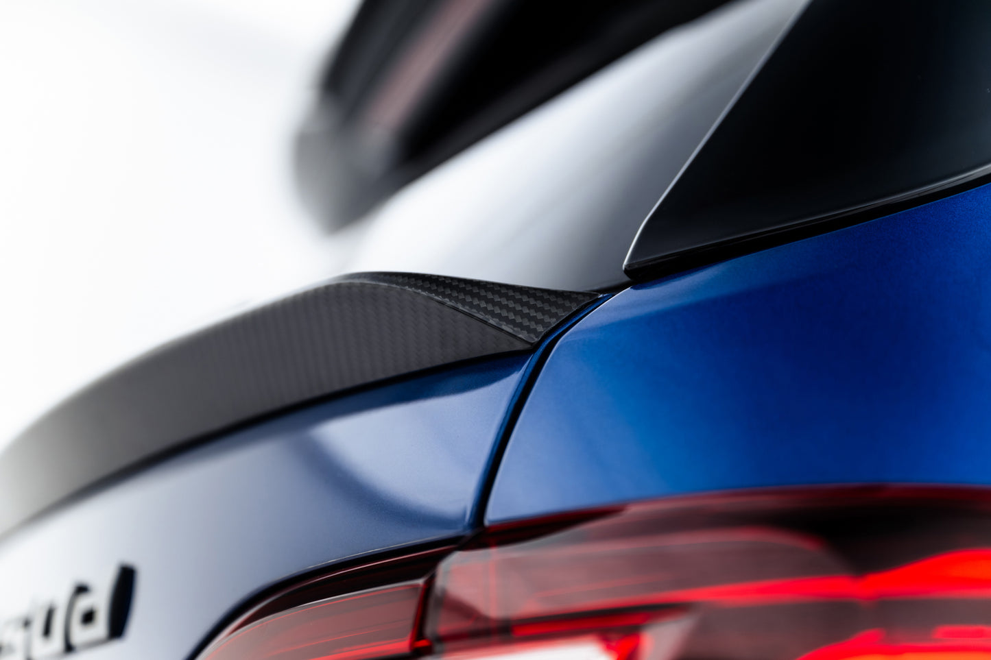 Prepreg Carbon Fiber Tailgate Spoiler (Lower) BMW X7 M-Pack G07