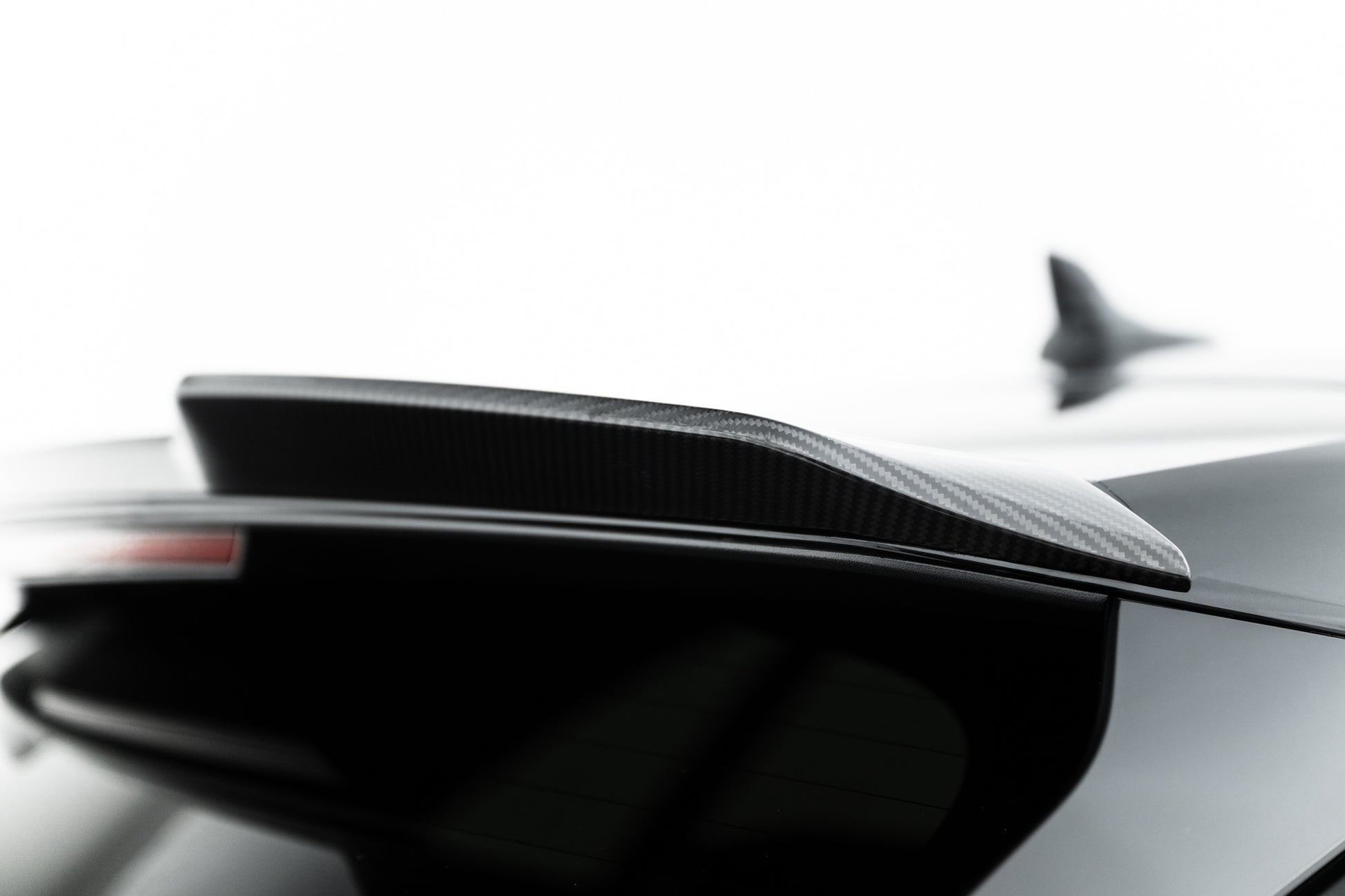 Prepreg Carbon Fiber Tailgate Spoiler (Upper) Audi SQ8 / Q8 S-Line Mk1 Facelift
