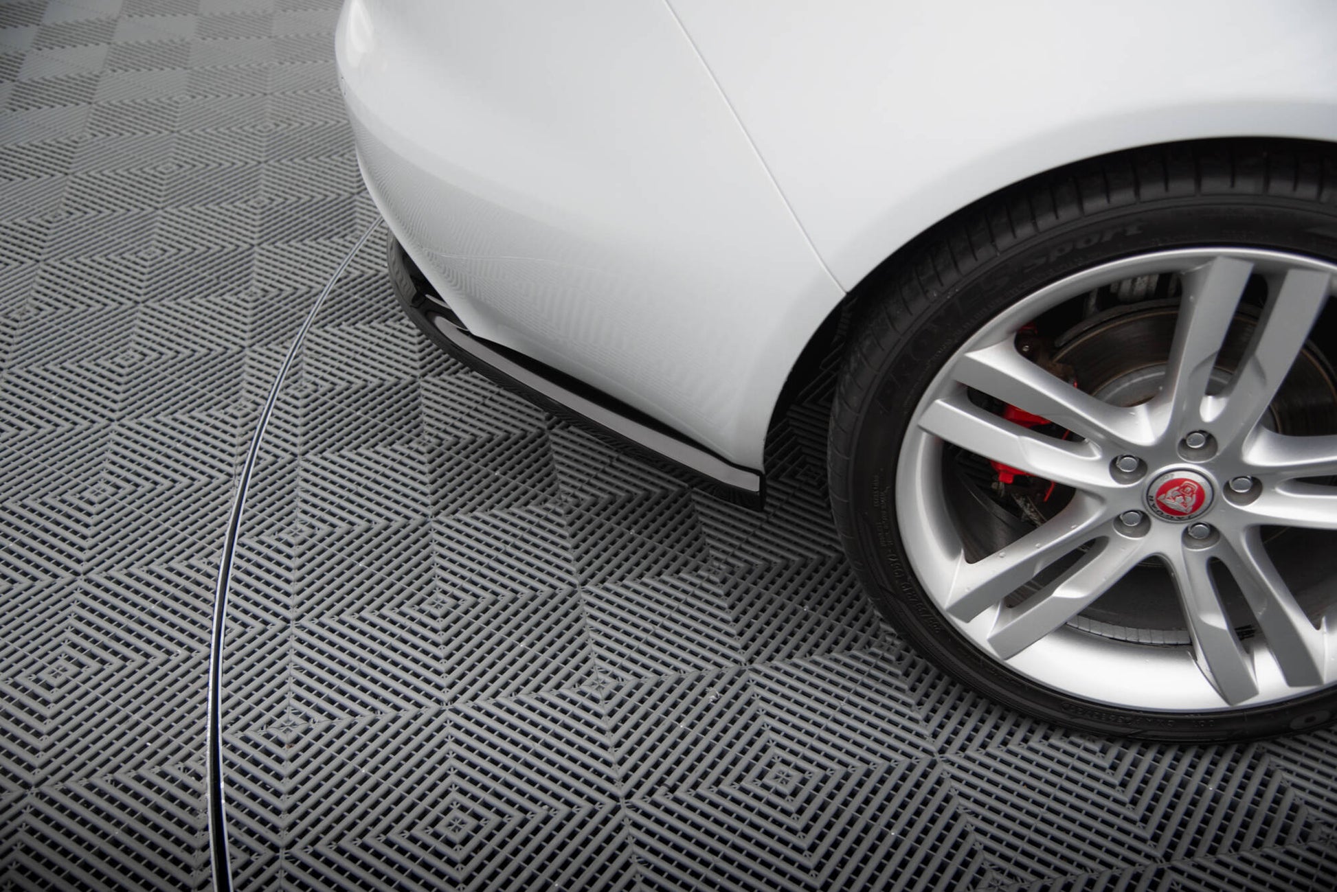 Rear Side Splitters Jaguar XE R-Sport X760