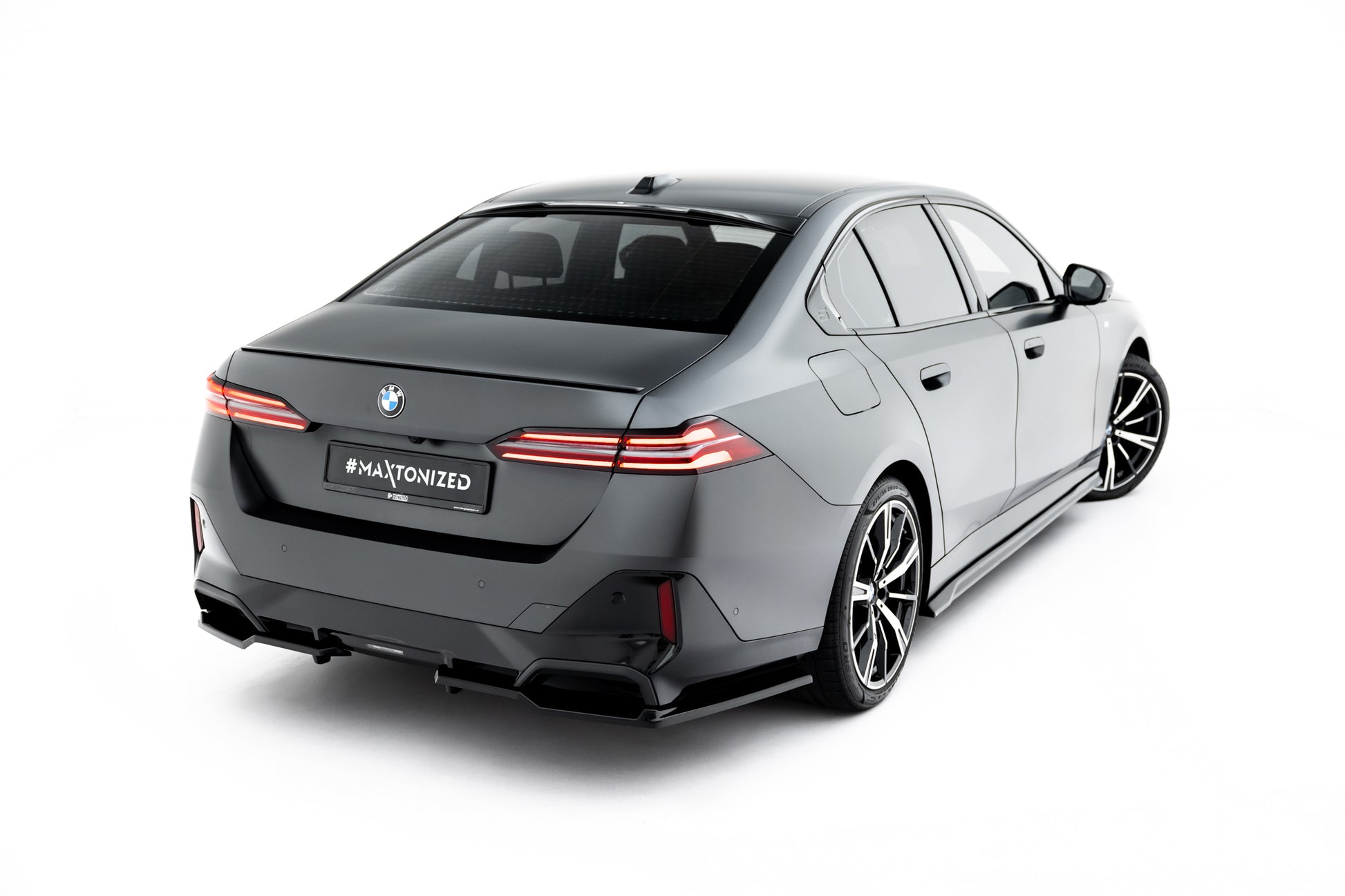Rear Side Splitters V.1 BMW 5 / i5 M-Pack Sedan / Touring G60 / G61