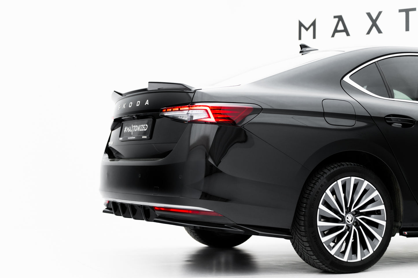Rear Side Splitters V.1 Skoda Superb Mk4