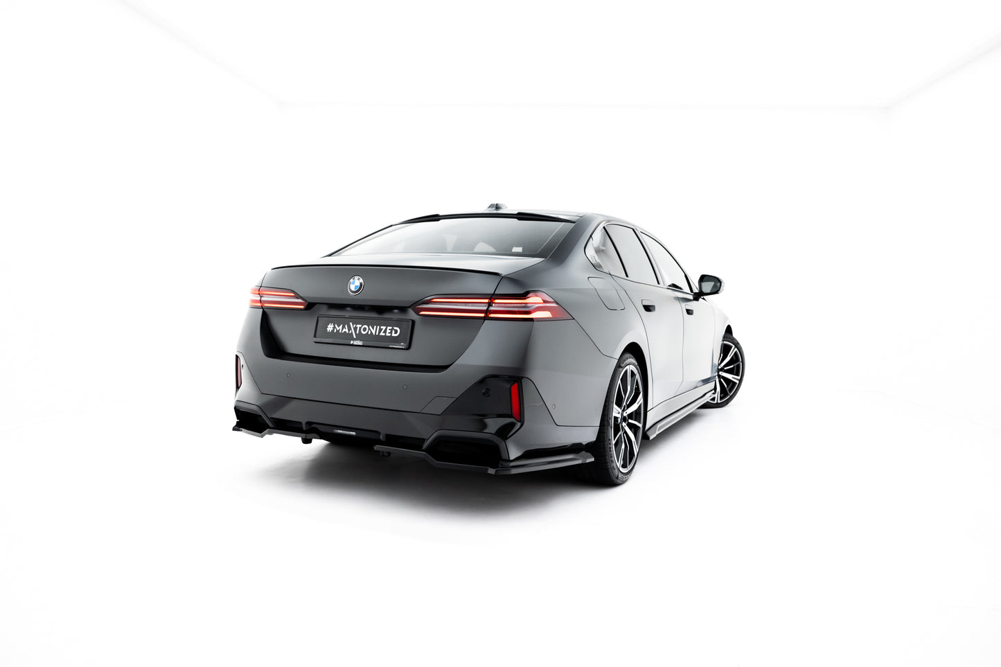 Rear Side Splitters V.2 BMW 5 / i5 M-Pack Sedan / Touring G60 / G61
