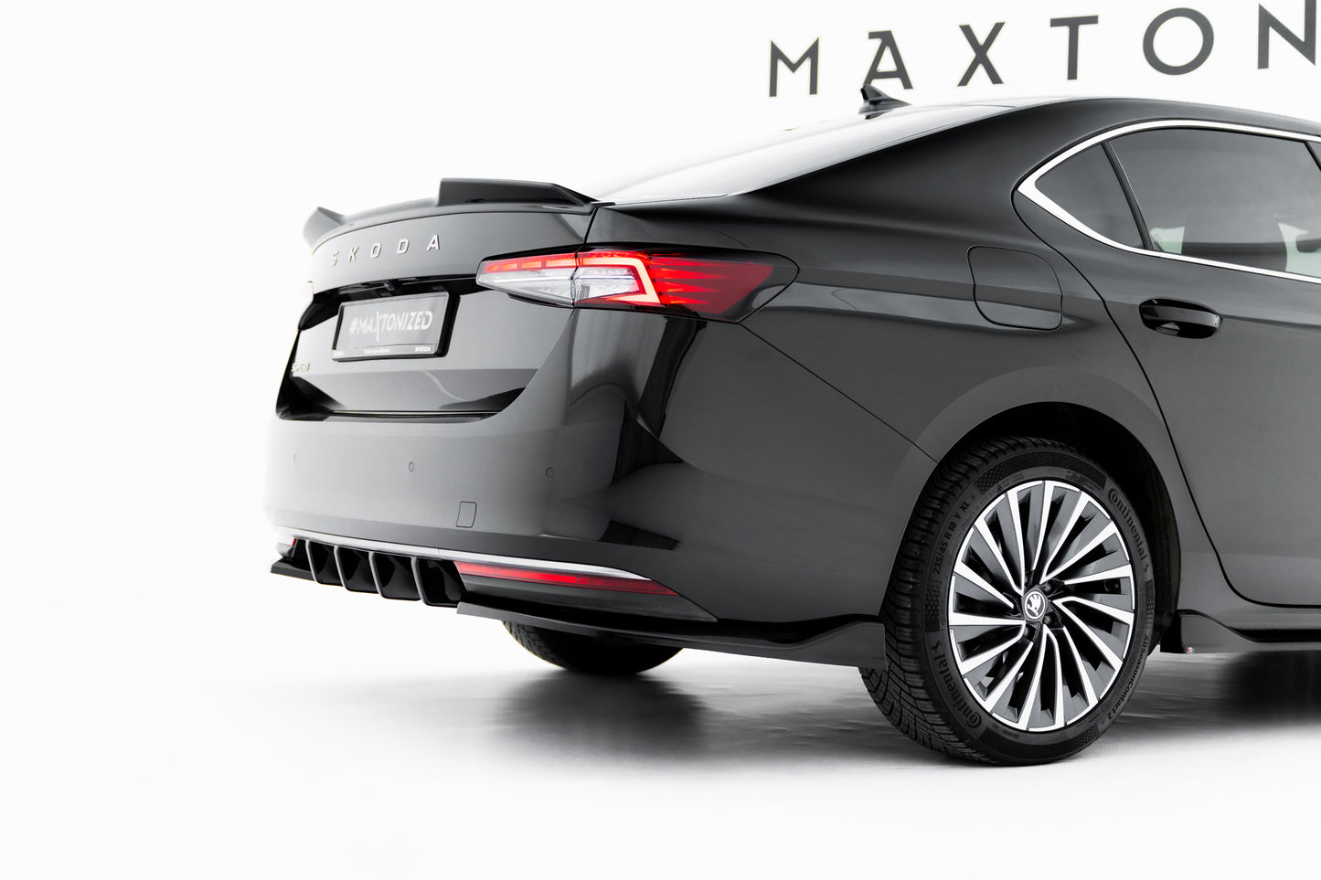 Rear Side Splitters V.2 Skoda Superb Mk4