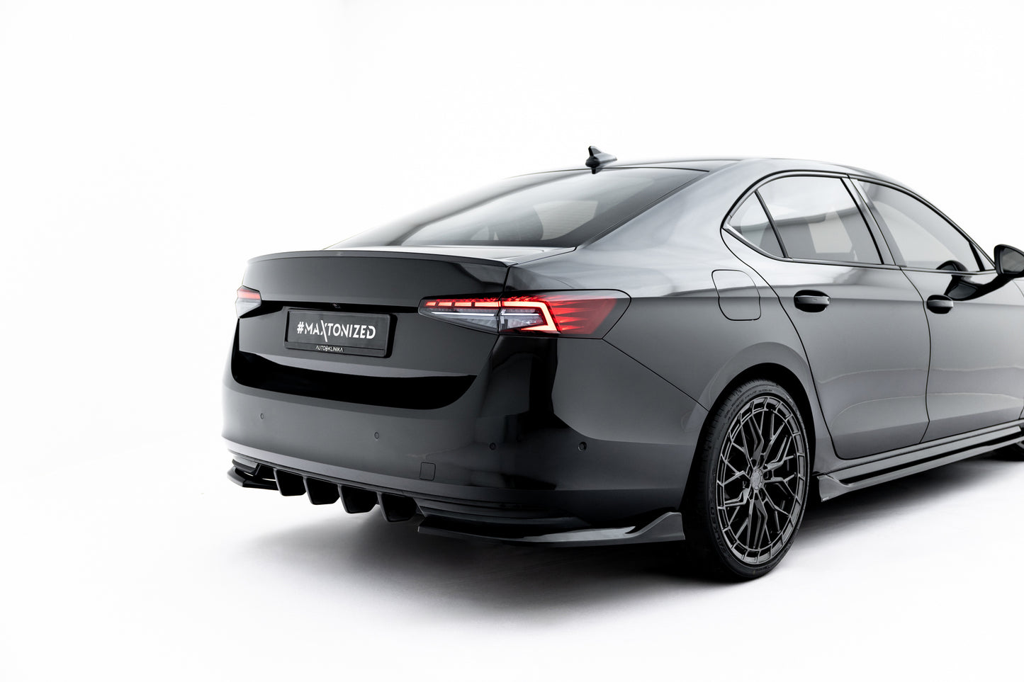 Rear Side Splitters V.2 Skoda Superb Sportline Mk4