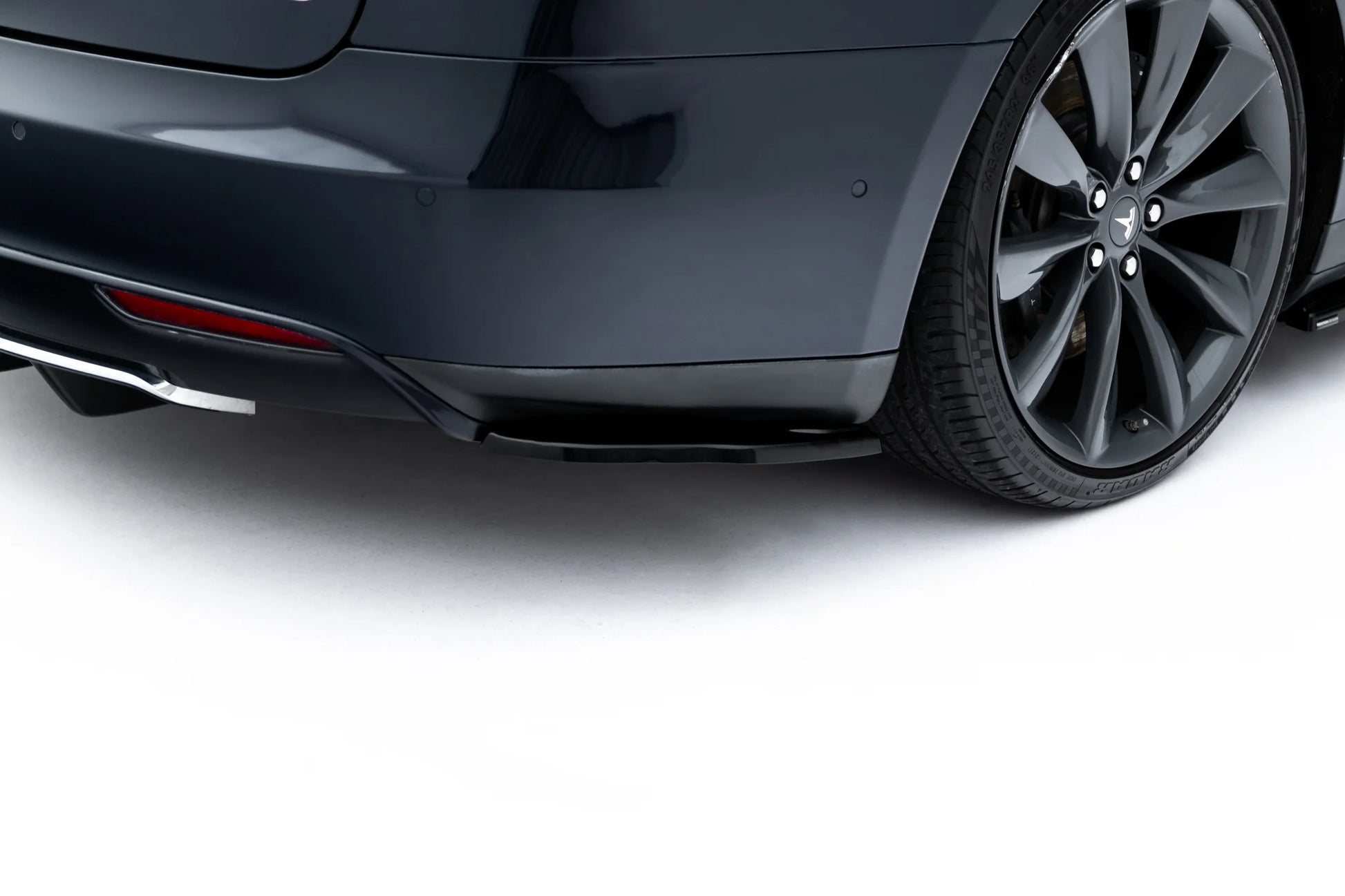 Rear Side Splitters V.2 Tesla Model S Mk1