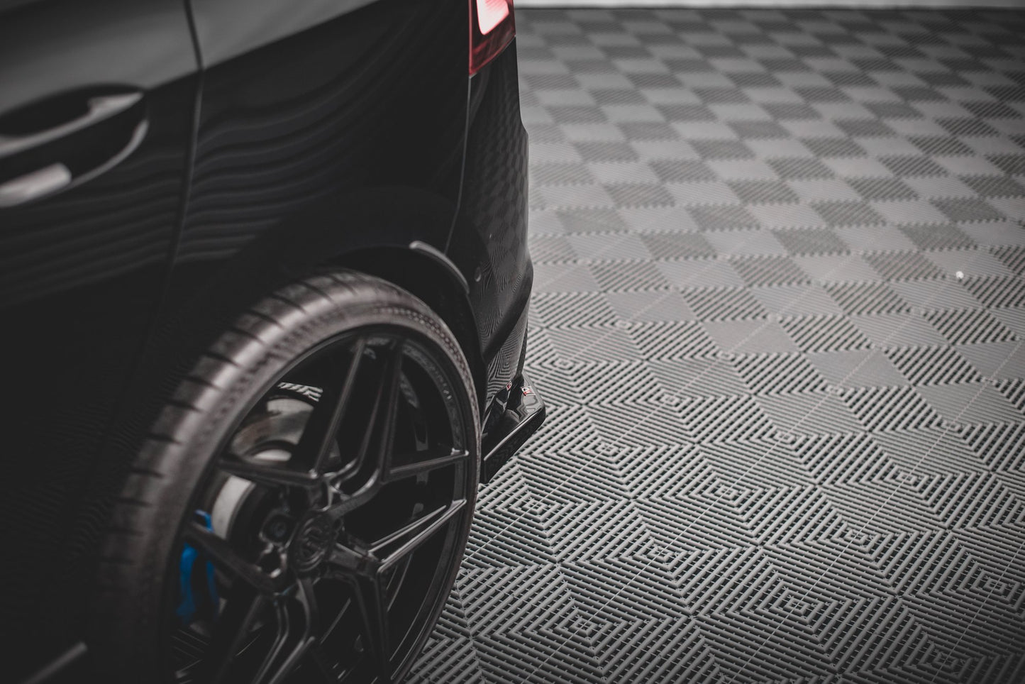 Rear Side Splitters V.2 for Volkswagen Golf R Hatchback Mk8