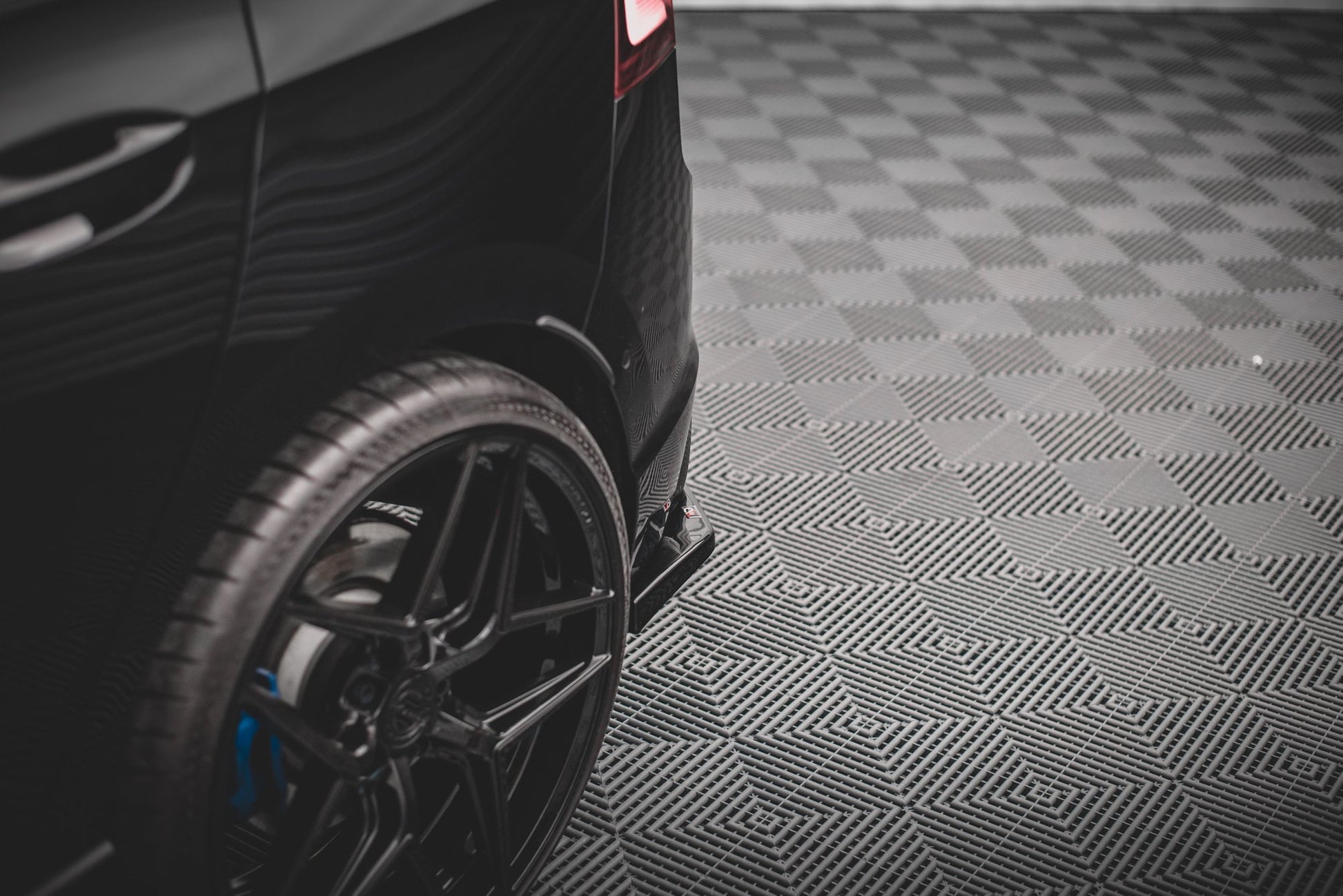 Rear Side Splitters V.2 for Volkswagen Golf R Hatchback Mk8