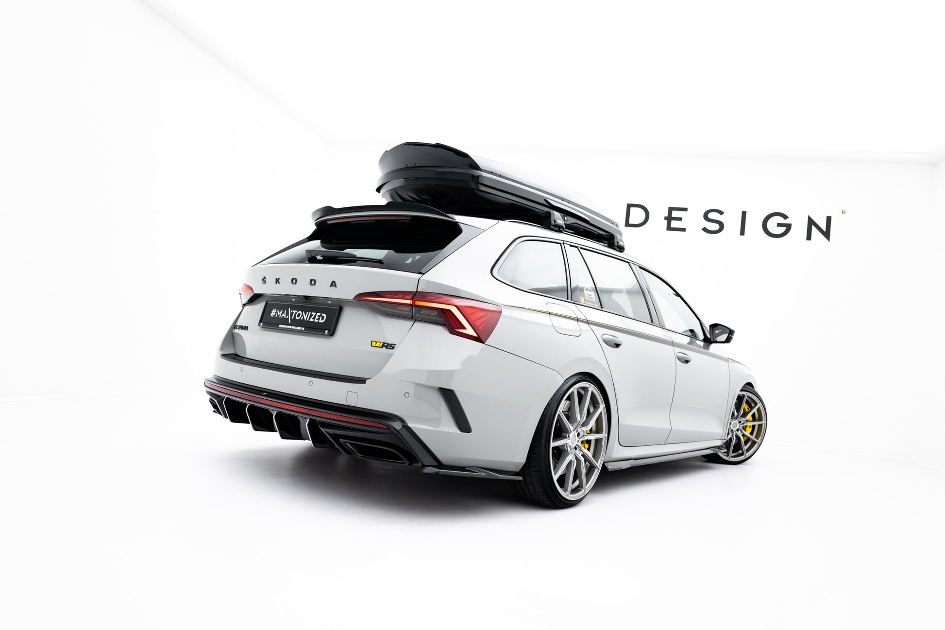 Rear Side Splitters V.7 Skoda Octavia RS Liftback / Combi Mk4