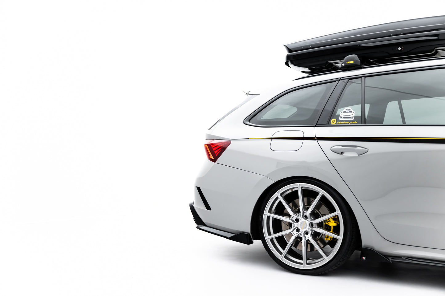 Rear Side Splitters V.8 Skoda Octavia RS Liftback / Combi Mk4
