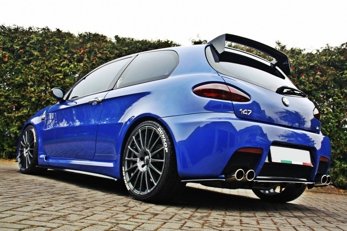 Rear Splitter Alfa Romeo 147 GTA (with vertical bars)