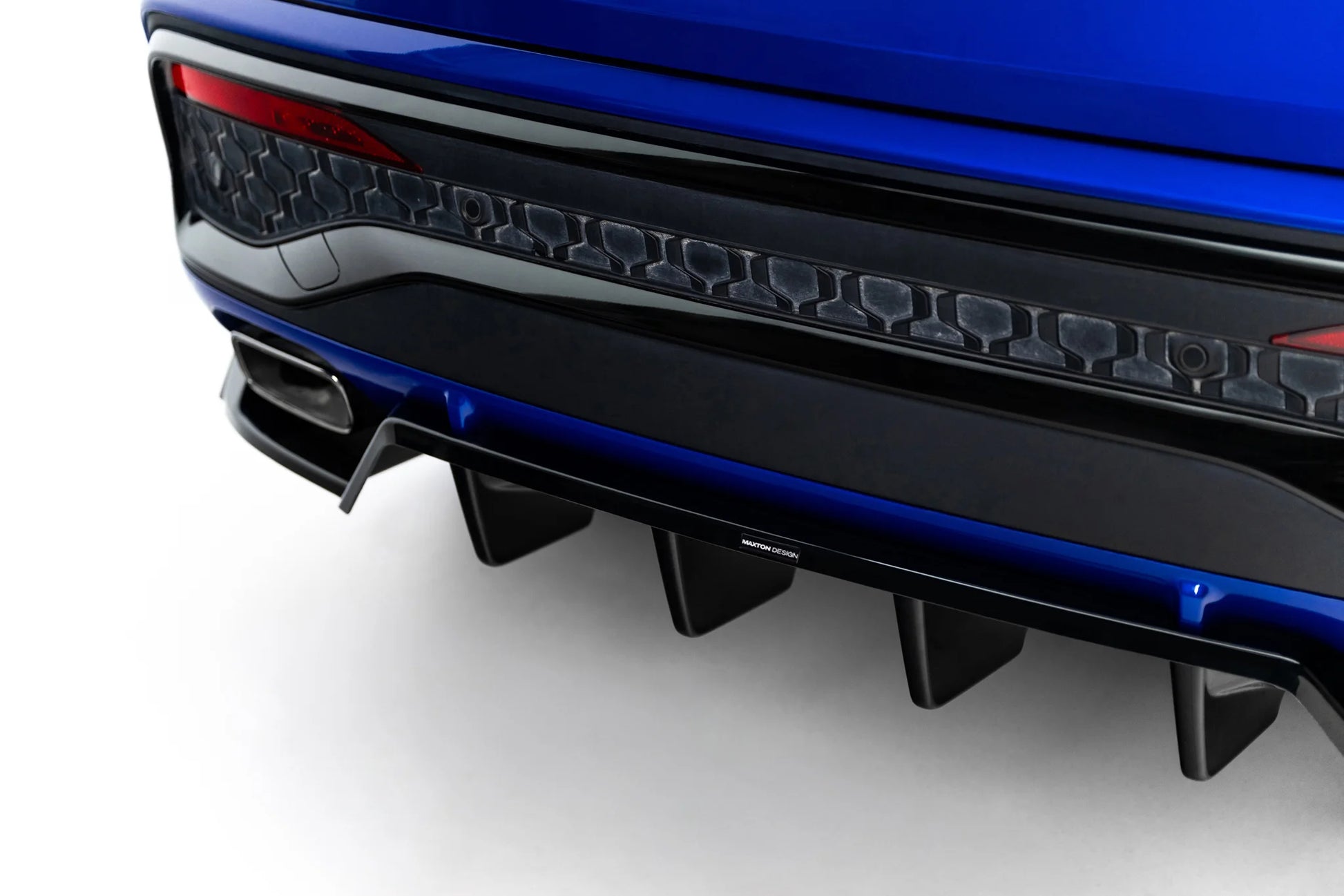 Rear Splitter (with vertical bars) Audi Q5 S-Line Sportback / SUV Mk3