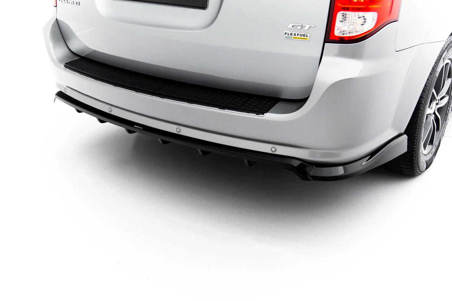 Rear Splitter (with vertical bars) Dodge Grand Caravan Mk5 Facelift