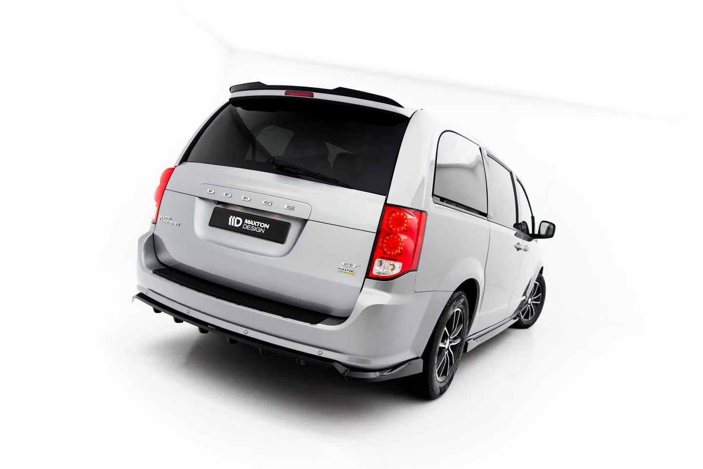 Rear Splitter with vertical bars Dodge Grand Caravan Mk5