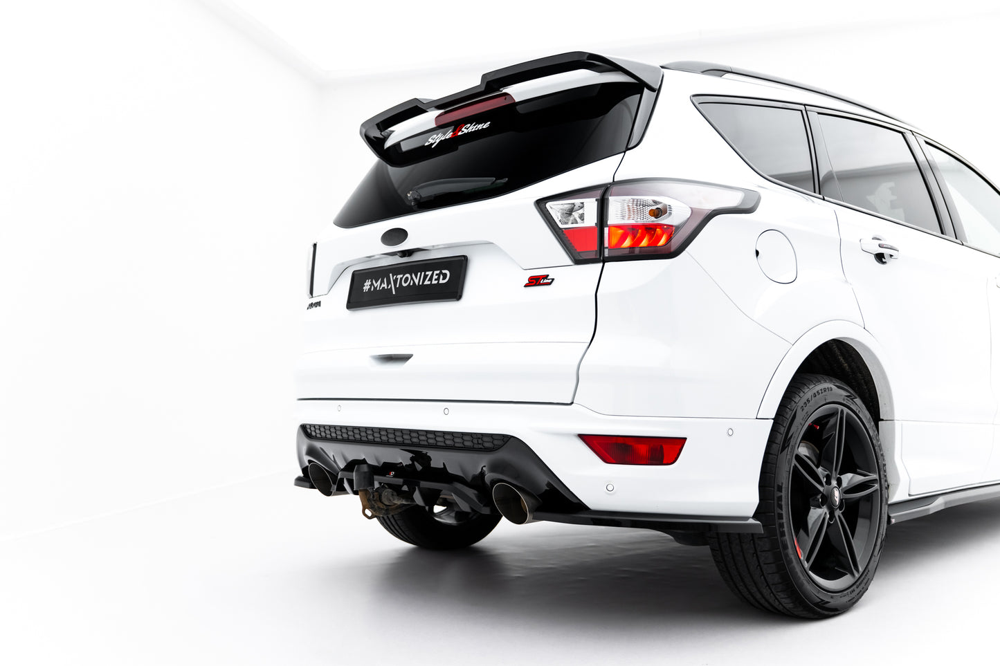 Rear Splitter (with vertical bars) Ford Kuga ST-Line Mk2 Facelift