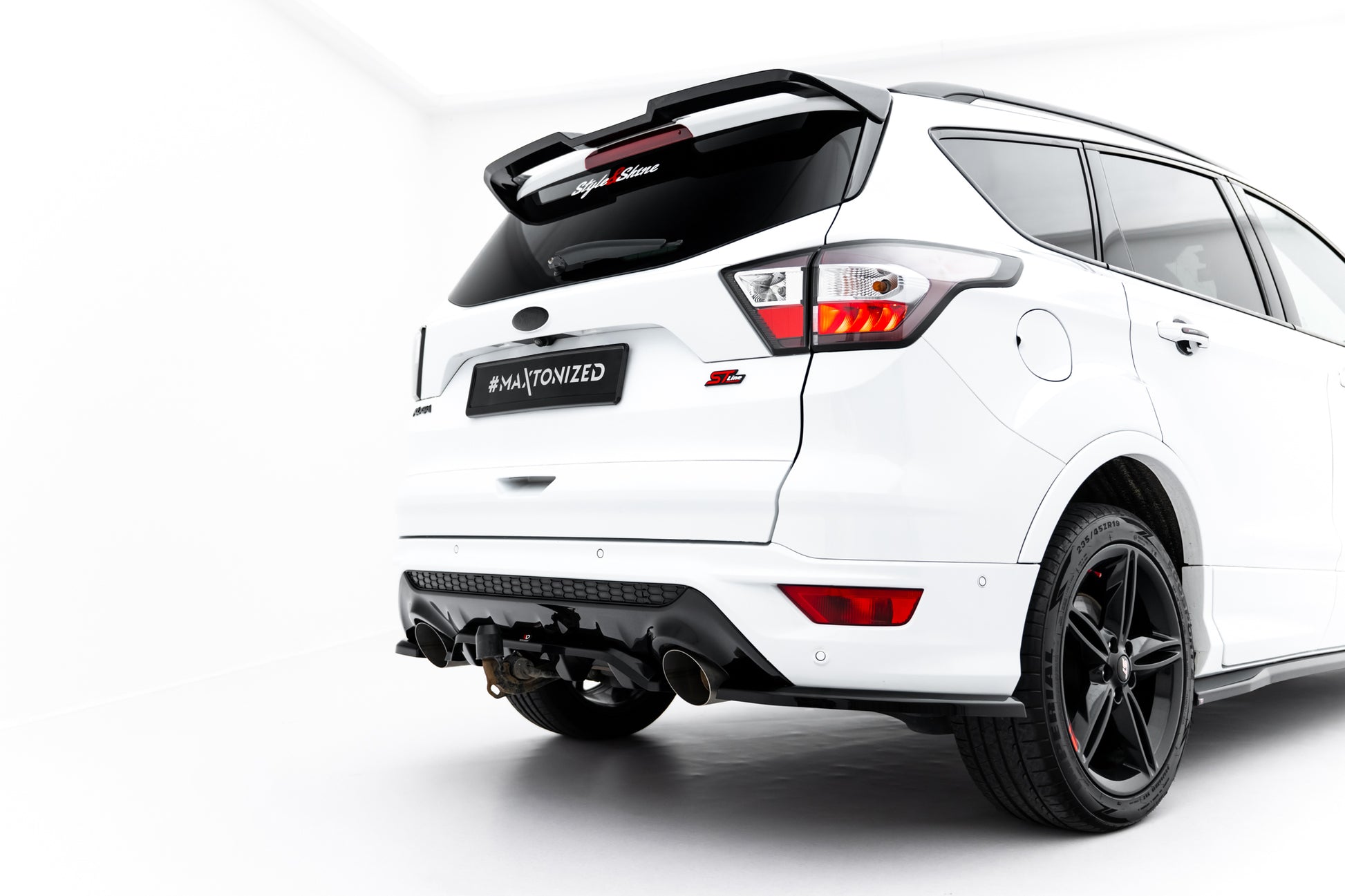 Rear Splitter (with vertical bars) Ford Kuga ST-Line Mk2 Facelift