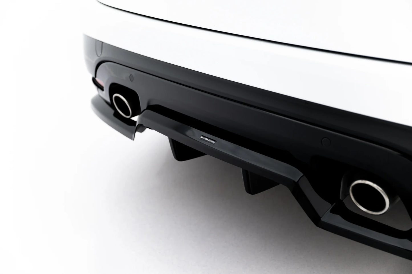 Rear Splitter with vertical bars Jaguar F-Pace S X761