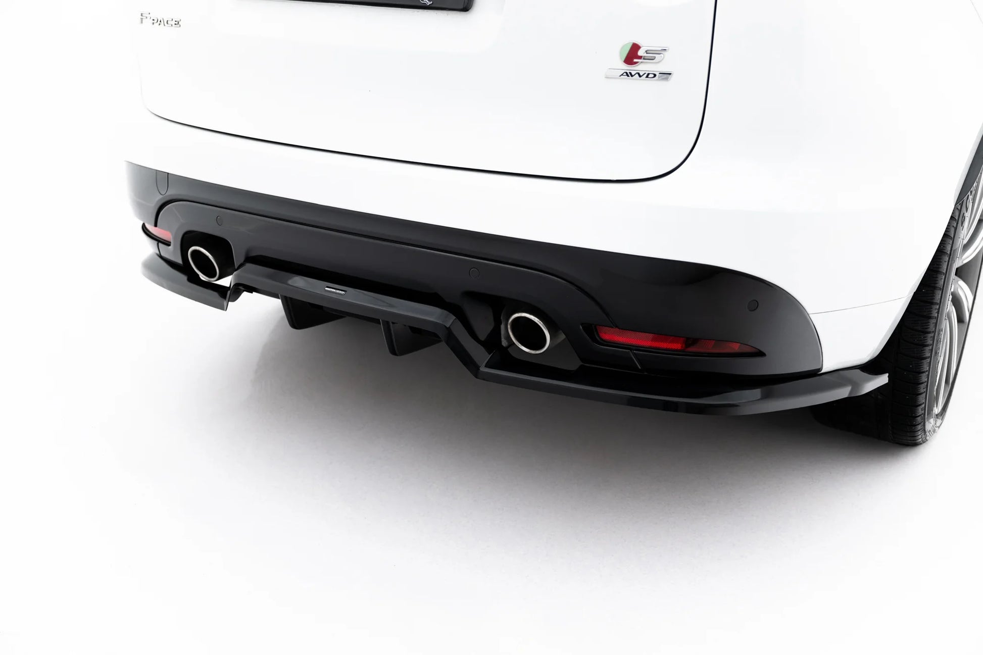 Rear Splitter (with vertical bars) Jaguar F-Pace S X761