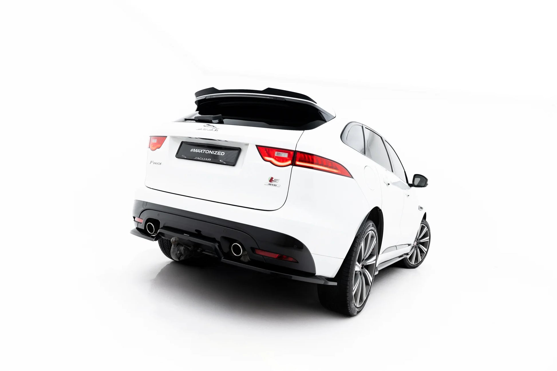 Rear Splitter with vertical bars Jaguar F-Pace S X761
