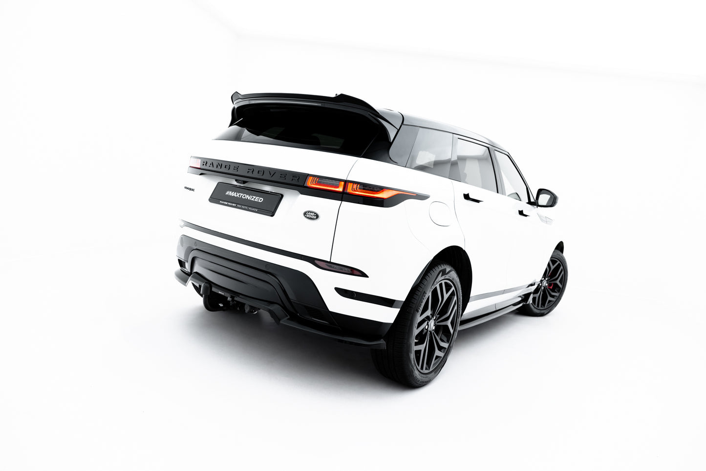 Rear Splitter (with vertical bars) Land Rover Range Rover Evoque Dynamic Mk2