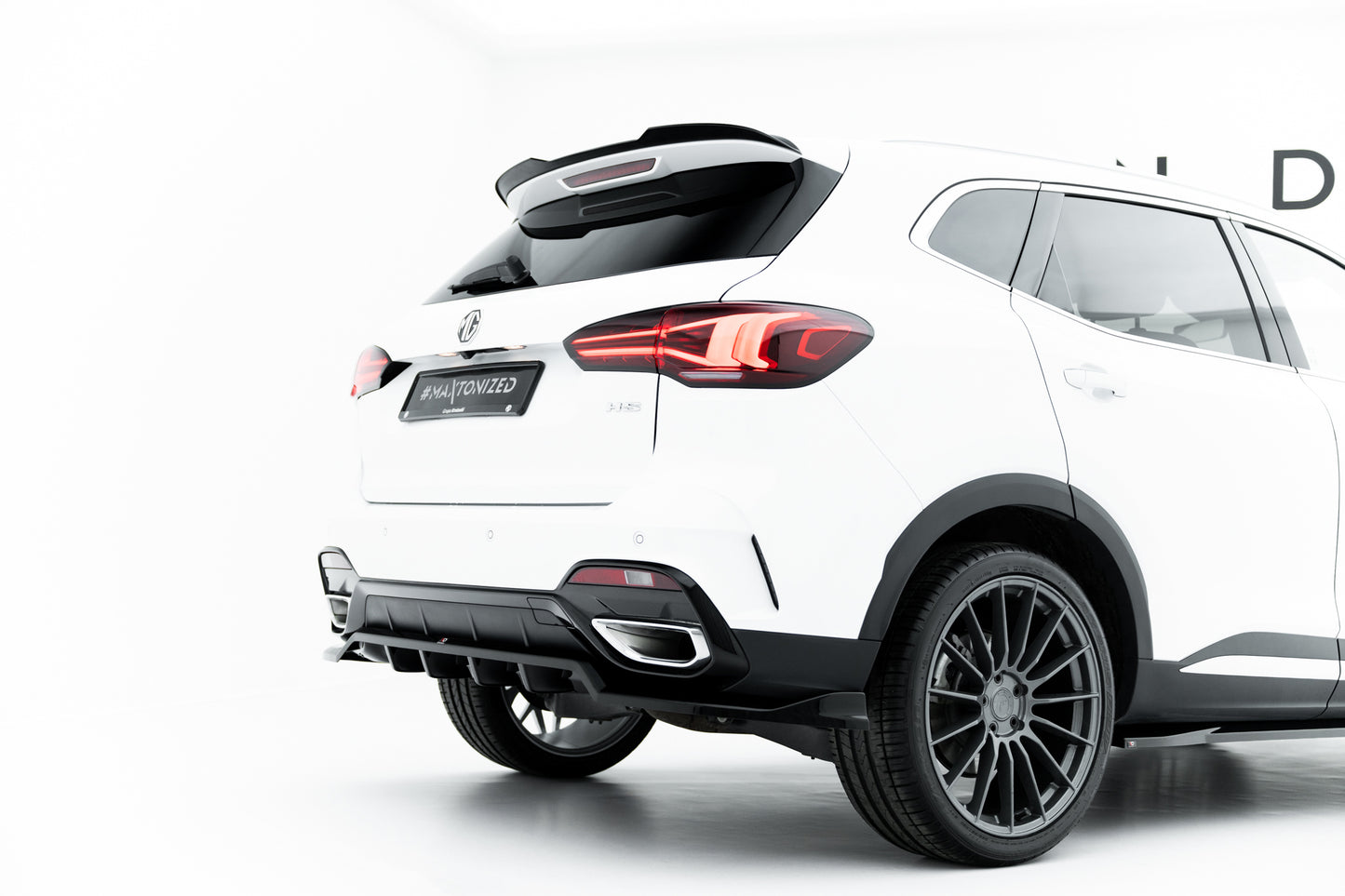 Rear Splitter (with vertical bars) MG HS Mk1 Facelift