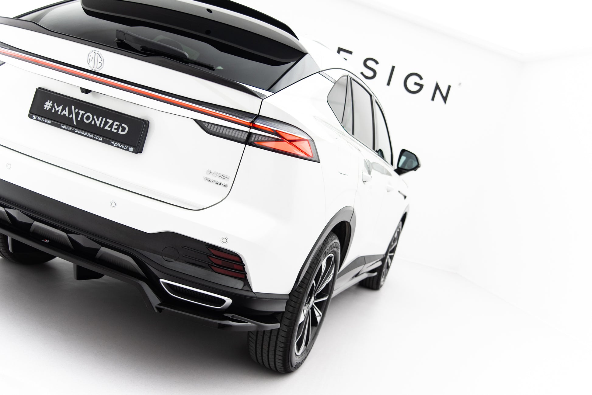Rear Splitter (with vertical bars) MG HS Mk2