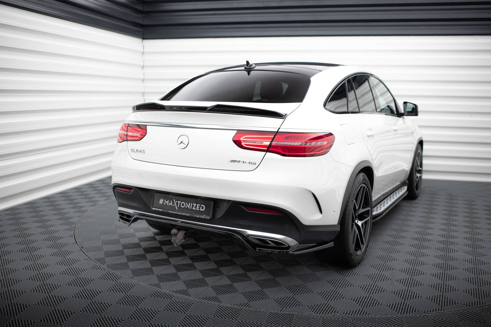 Rear Splitter with vertical bars Mercedes-AMG GLE 43 Coupe C292